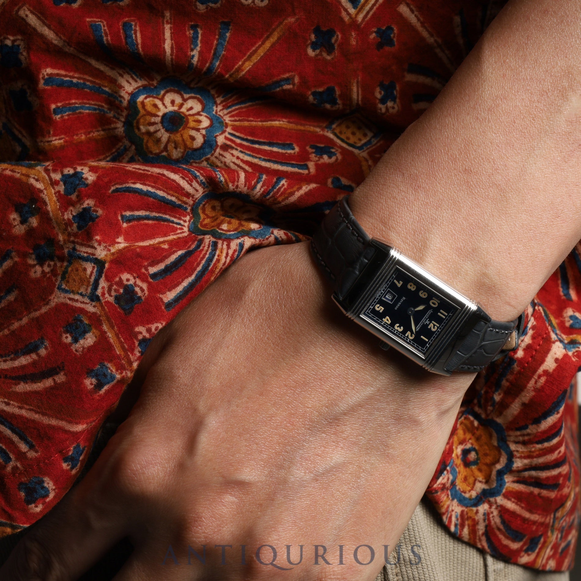 Jaeger-LeCoultre Reverso Classic QA251804 / 250.8.10 Quartz Cal.610 SS Leather Genuine Buckle (SS) Navy Arabic Dial Box Booklet Overhauled