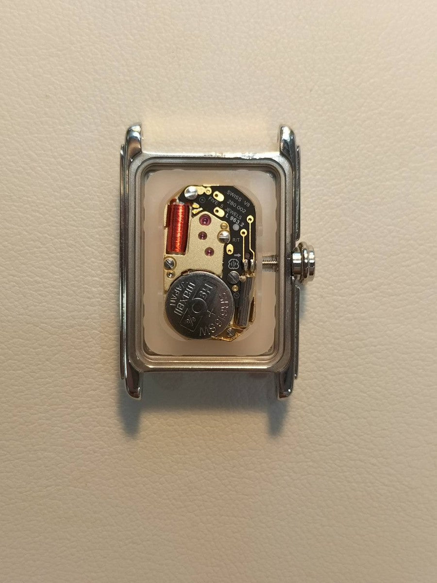 ロンジン ドルチェヴィータ L5.258.4 クォーツ Cal.L963.2 SS 純正革ベルト 純正尾錠(SS)シルバー文字盤 箱(汚れあり)国際保証書(2017年)説明書 純正革ベルト×2本 オーバーホール済み