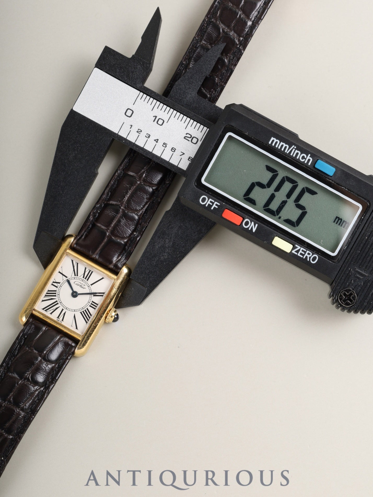 カルティエ マストタンク SM 1613 クォーツ Cal.057 SV925 純正革ベルト 純正Dバックル(GP)オパラン文字盤(SWISS表記)箱 冊子 保証書(1990年) オーバーホール済み