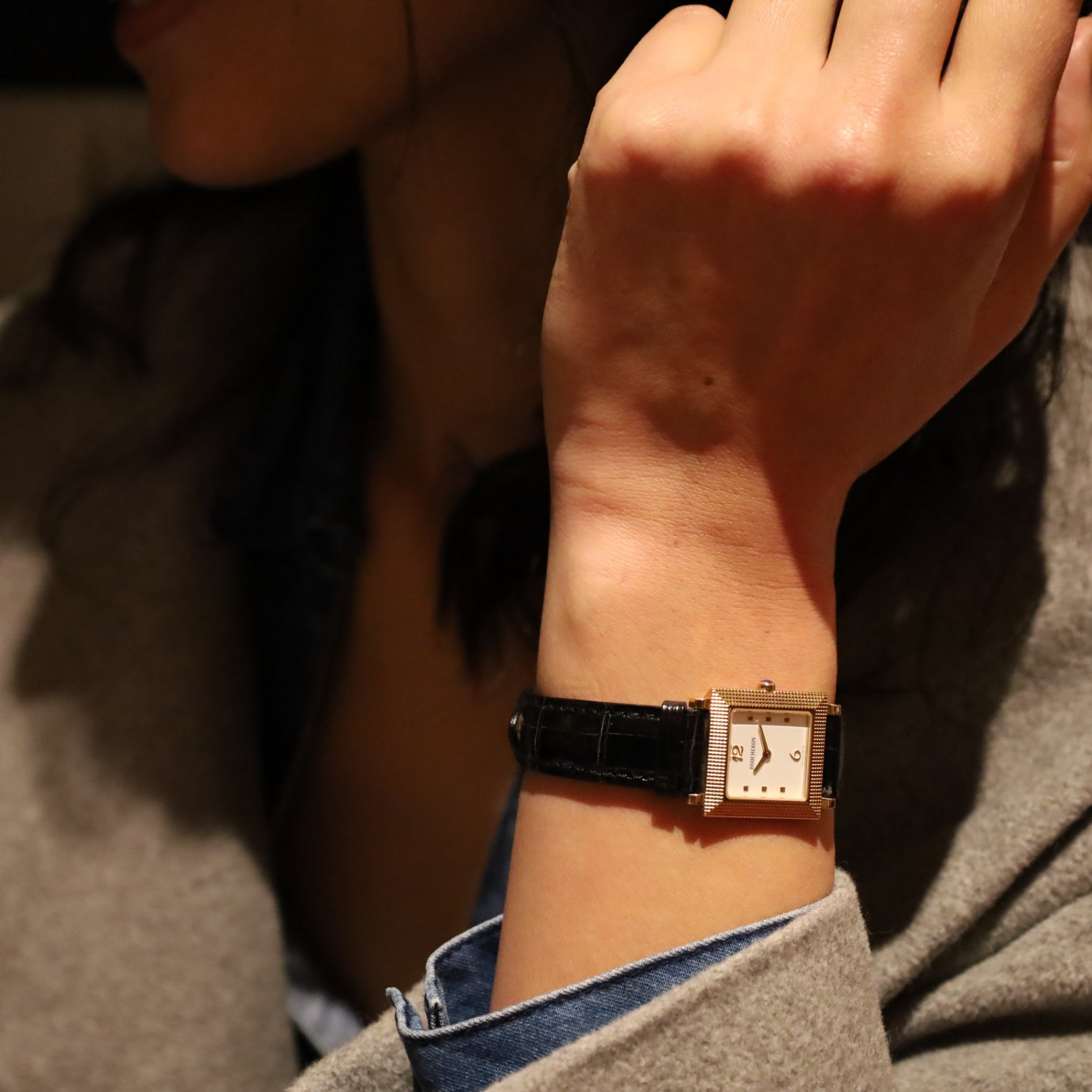 Boucheron Diamant Quartz YG Genuine Leather Strap Genuine Buckle (750) White Dial 23mm 2000s