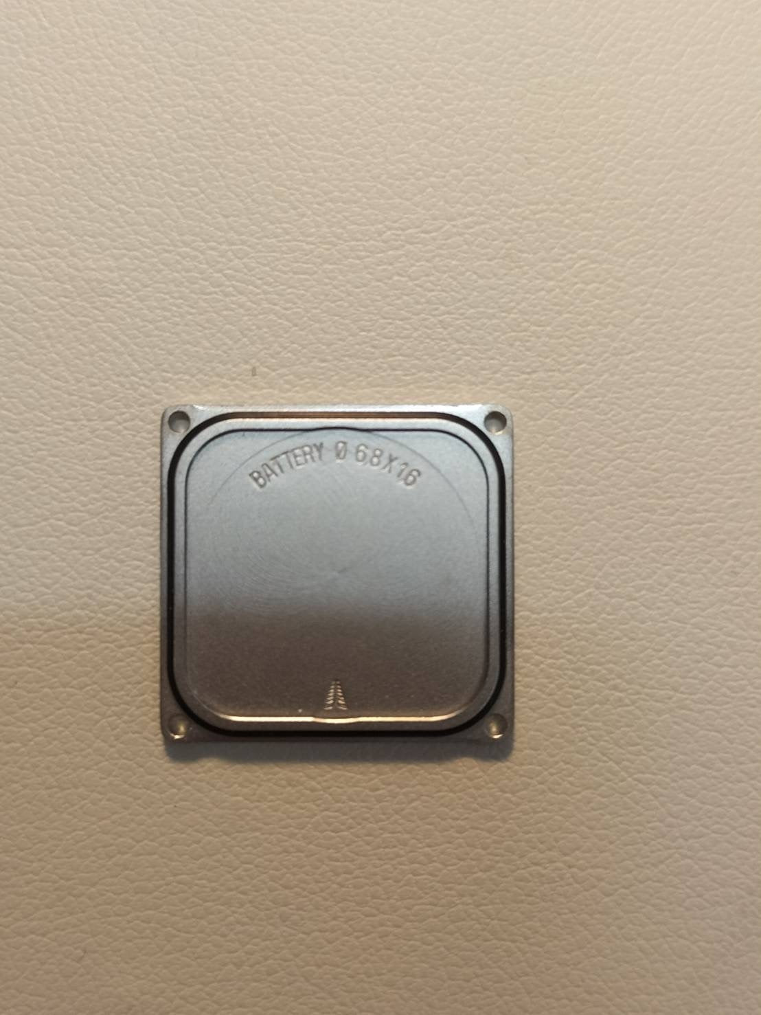 カルティエ タンクフランセーズ SM W51008Q3 / 2384 クォーツ Cal.057 SS SS ホワイトローマン文字盤 箱 冊子 保証書(2000年) オーバーホール済み