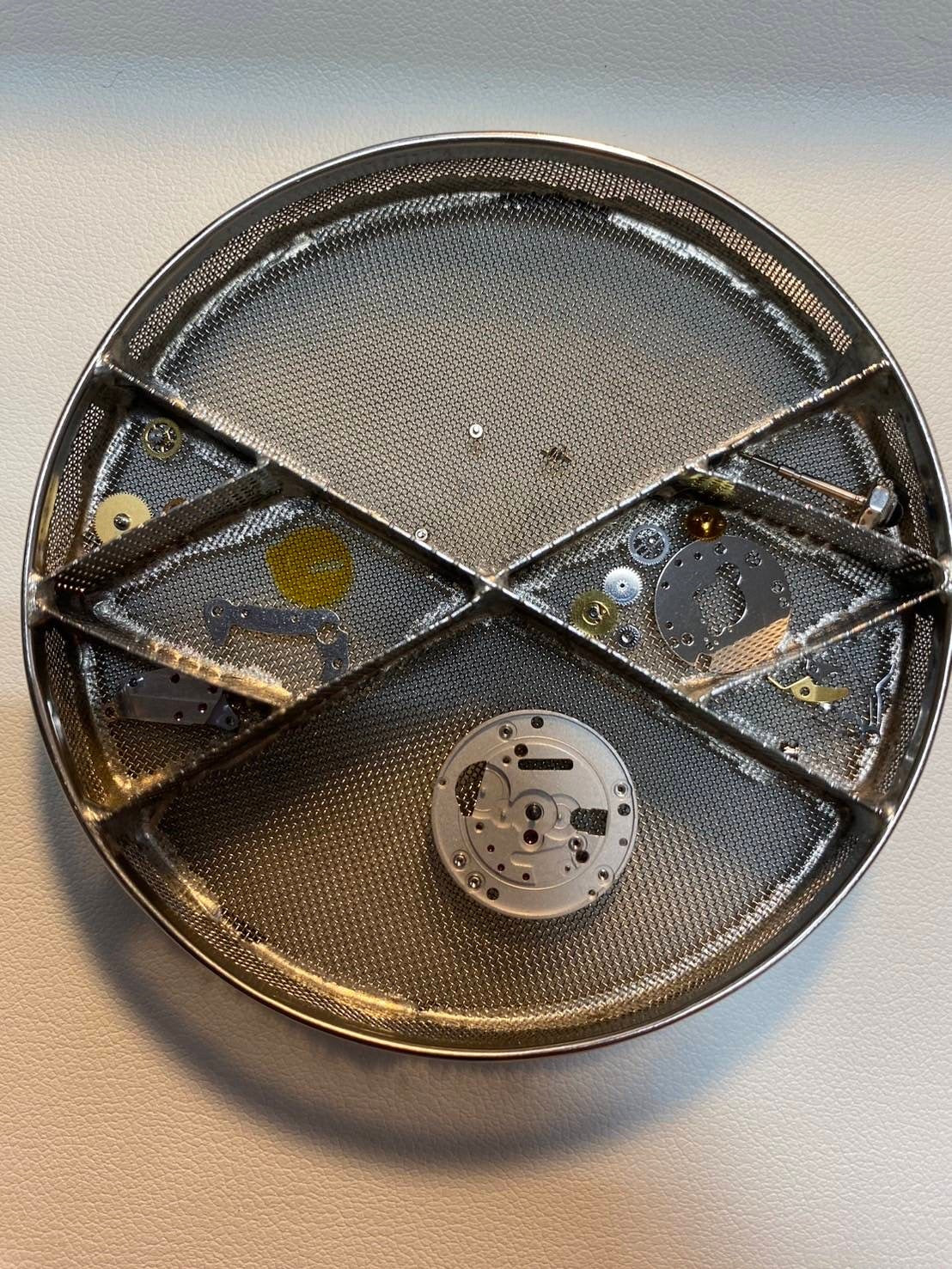 Cartier Tank Francaise MM Boys size W51011Q3 / 2465 Quartz SS White Roman numerals Dial box 2 links Overhauled