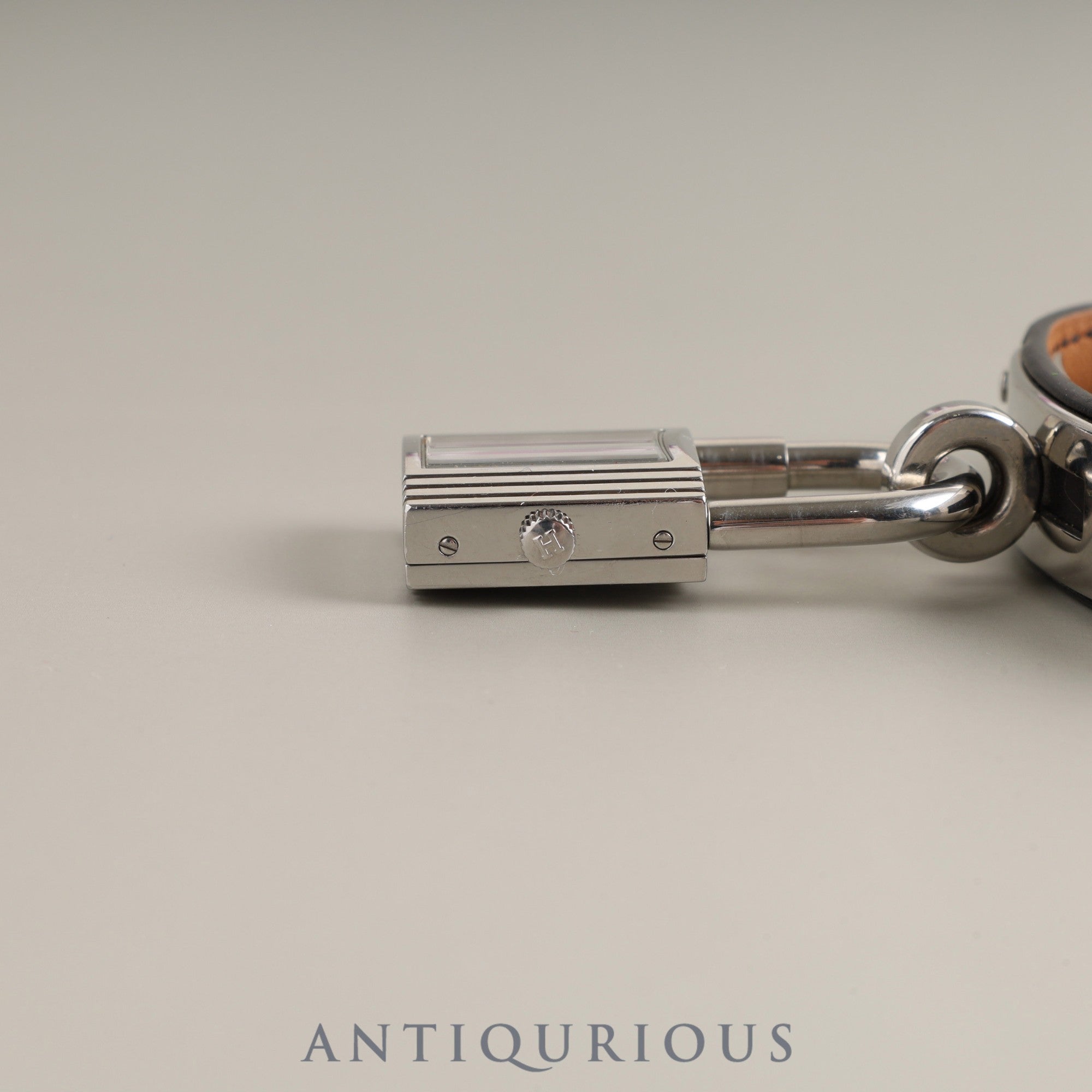 Hermes Kelly Watch KE1.210 Quartz Cal.901.001 SS Genuine leather strap (□F stamp: 2002) Genuine buckle (SS) Silver dial Box Booklet Card Warranty (2004) Overhauled