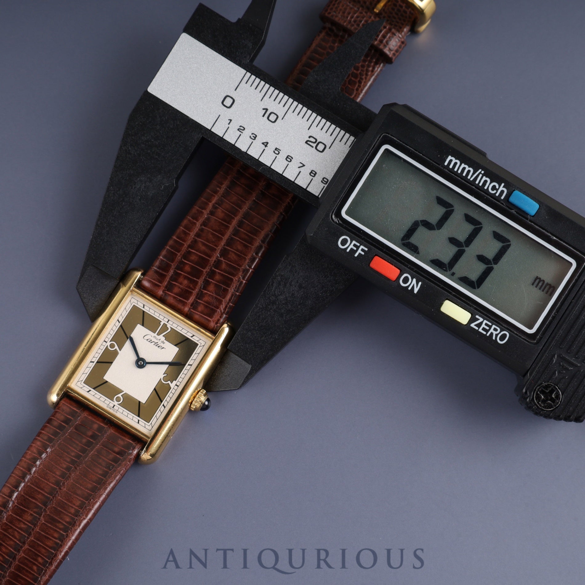 カルティエ マストタンク LM 500本限定 1615 クォーツ Cal.90 SV925 革 純正尾錠(GP) ゴールドセクター文字盤 オーバーホール済み