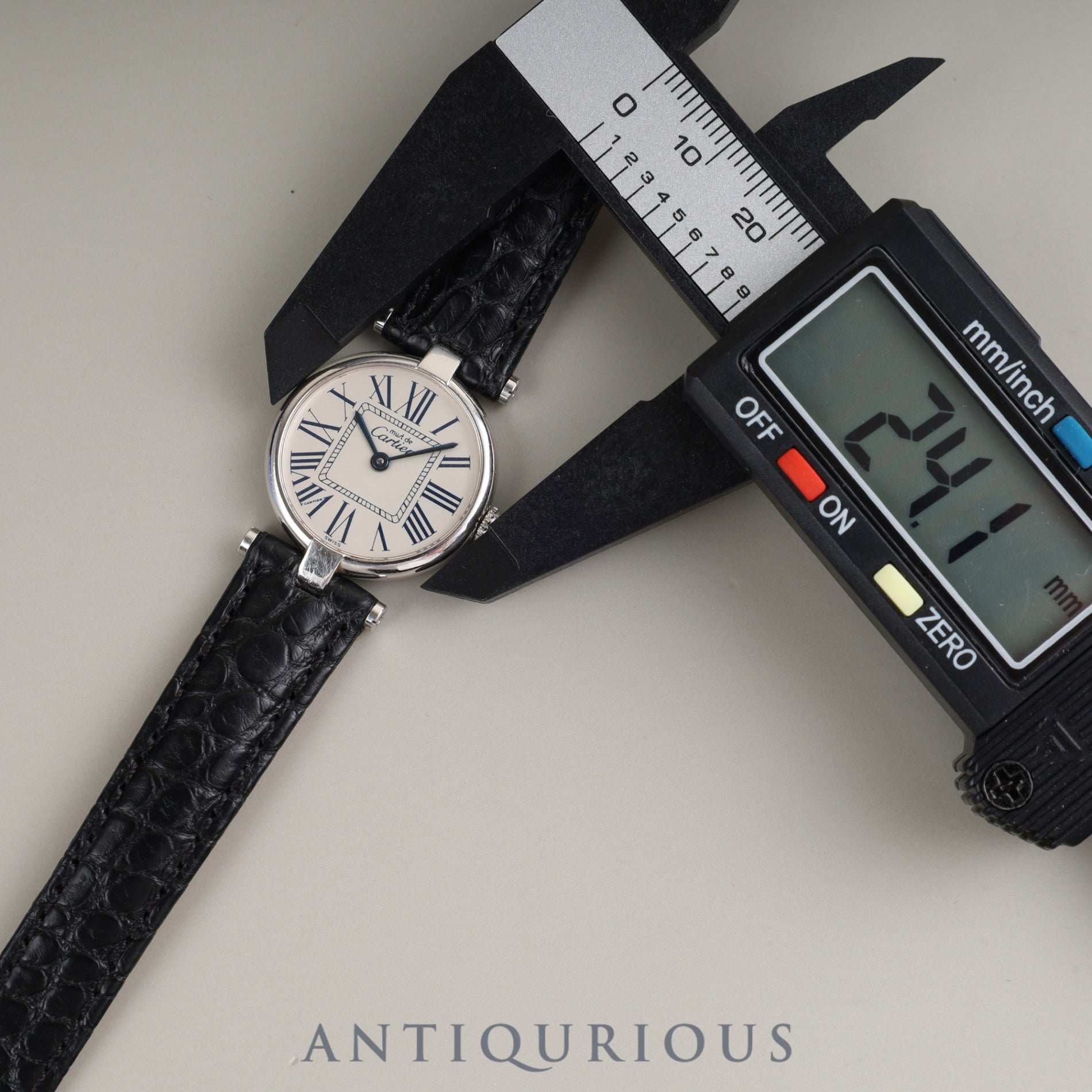 Cartier Must Vendome VLC SM W1007165 / 1850 Quartz Cal.90 SV925 Leather Genuine D-buckle (SS) Opalan dial Overhauled