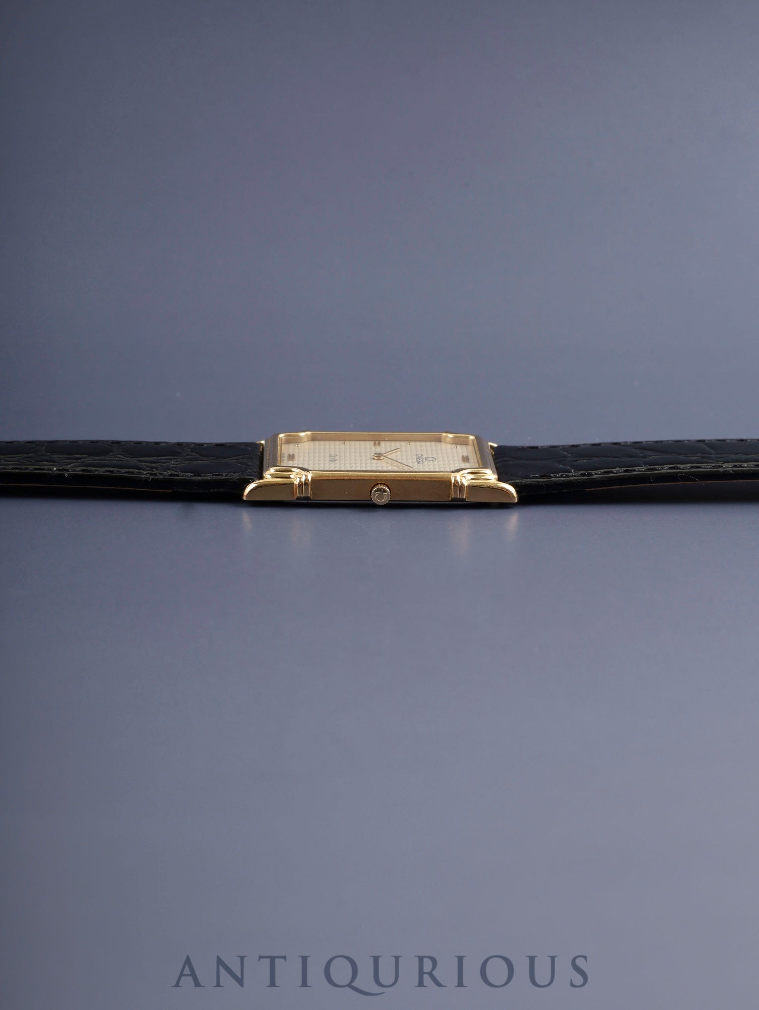 オメガ デ・ヴィル クォーツ Cal.1450 SS 革 社外尾錠(GP) ゴールド文字盤 箱 タグ オーバーホール済み