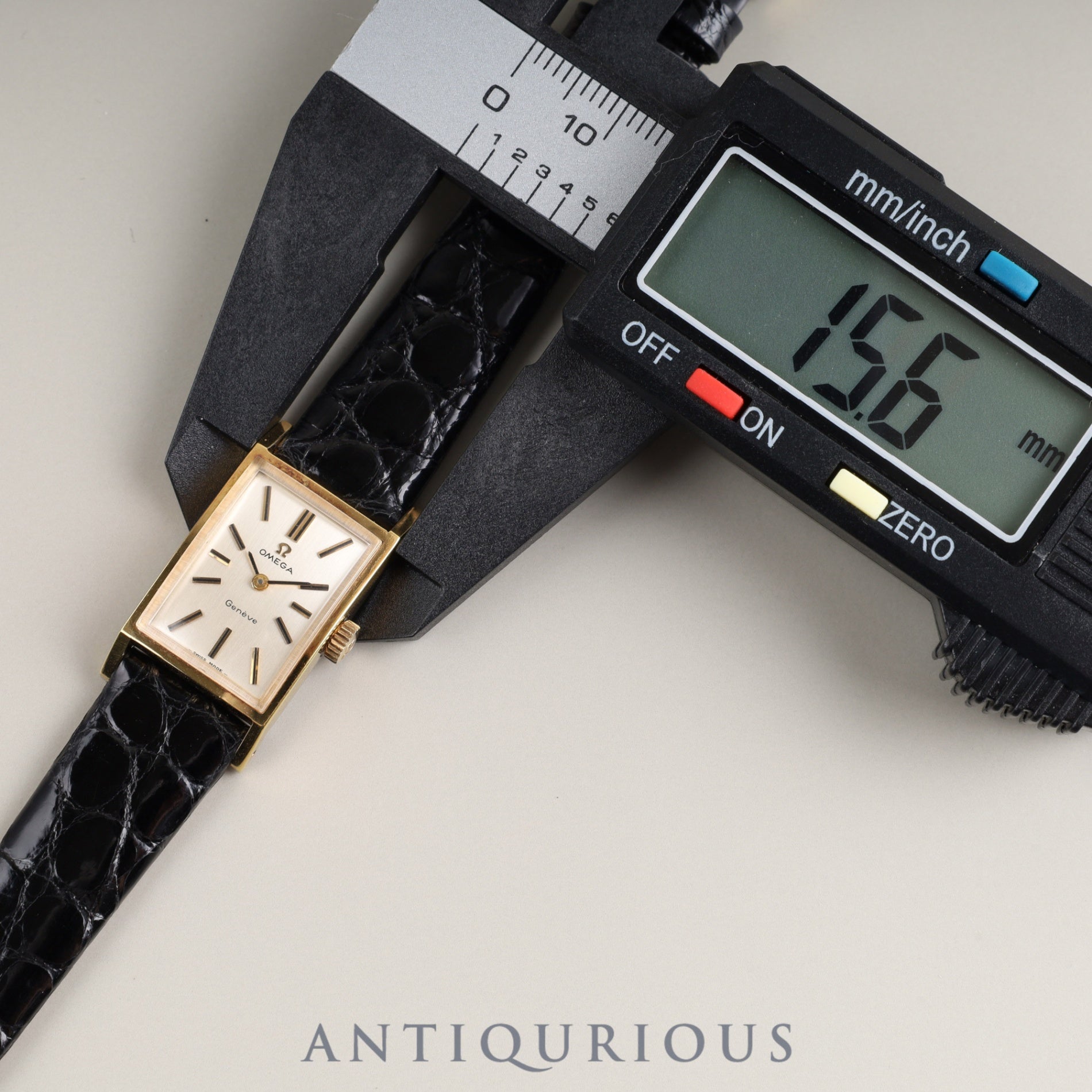 オメガ ジュネーブ 手巻き GP 革 純正尾錠(GP)ゴールド文字盤 オーバーホール済み