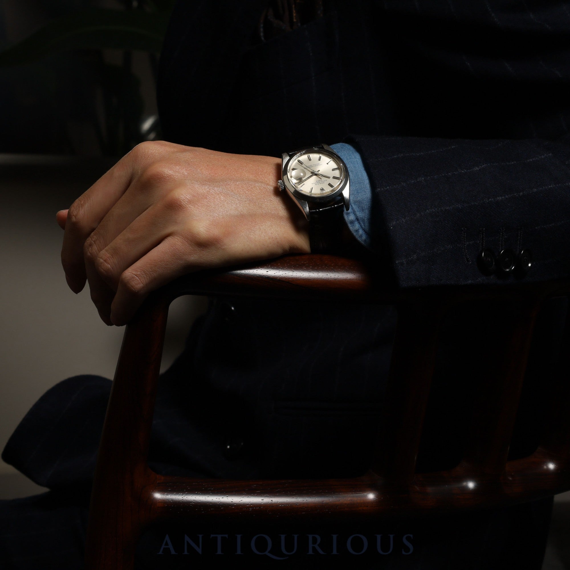 ロレックス オイスターパーペチュアルデイト 1500 自動巻き Cal.1570 SS 革 社外尾錠(SS)シルバー文字盤 36mm 53番台(1977年)オーバーホール済み