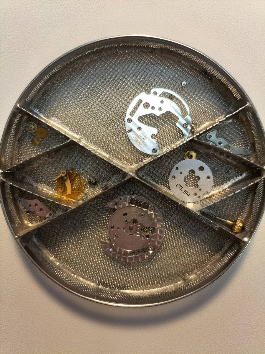 カルティエ マストコリゼ W1000653 / 590002 クォーツ Cal.90.06 SV925 革 純正ピンバックル(GP)アイボリーローマン文字盤 箱 冊子 保証書(無記載)オーバーホール済み