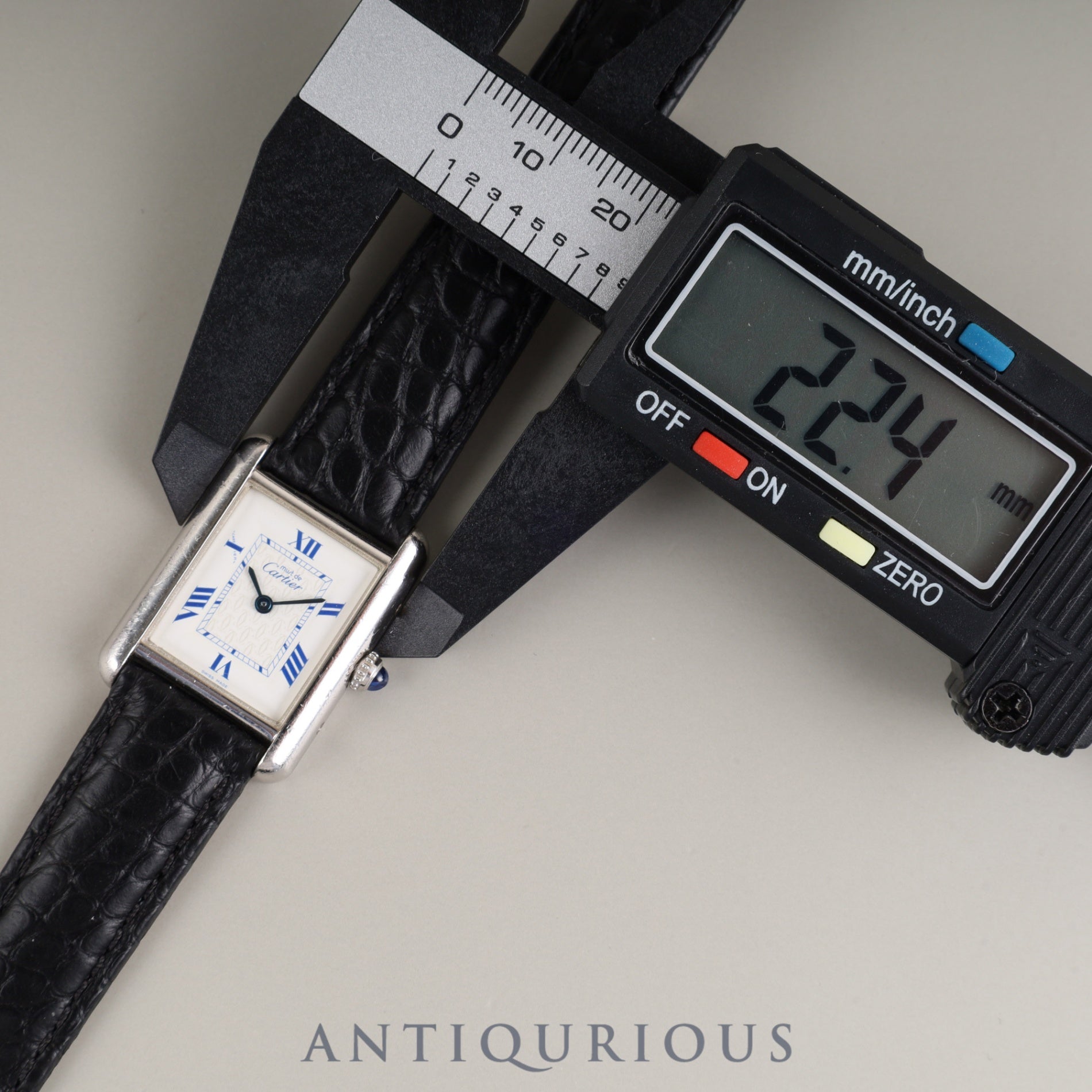 Cartier Must Tank MM W1014054 / 2416 Quartz Caliber 057 SV925 Leather Strap with Genuine D-Clasp (Stainless Steel) White Roman Dial (SWISS MADE) Overhauled