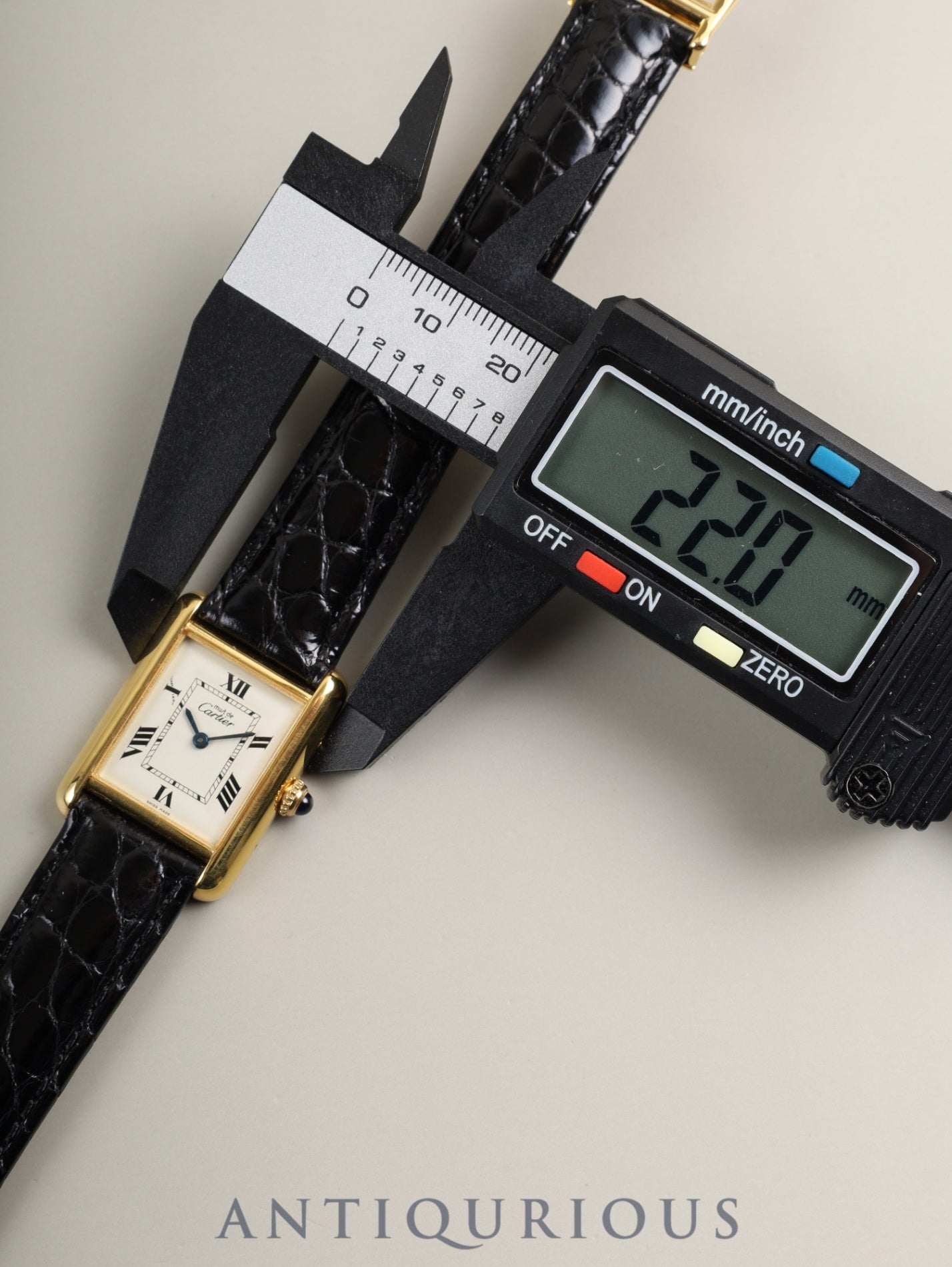 カルティエ マストタンク MM 2415 クォーツ Cal.057 SV925 革 純正Dバックル (GP)ホワイト飛びローマン文字盤(SWISS MADE表記) 箱 オーバーホール済み 新品仕上げ済み