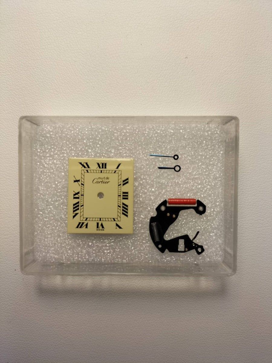 カルティエ マストタンク LM 590005 クォーツ Cal.690 SV925 革 純正ピンバックル(GP)アイボリーローマン文字盤(SWISS表記)箱 冊子