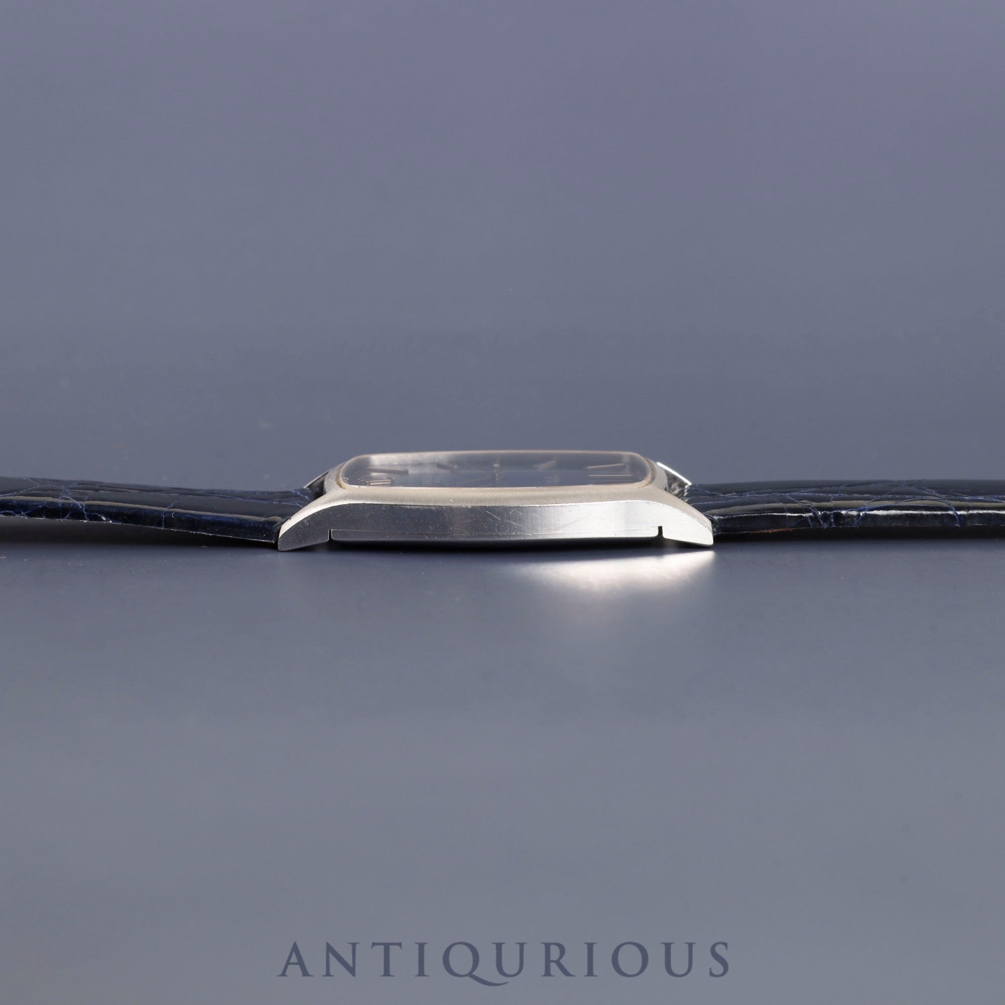 Rolex Cellini 3807 Manual winding Cal.1601 750 Leather Genuine buckle (SS) Blue gradient dial No. 69 (1980) Overhauled