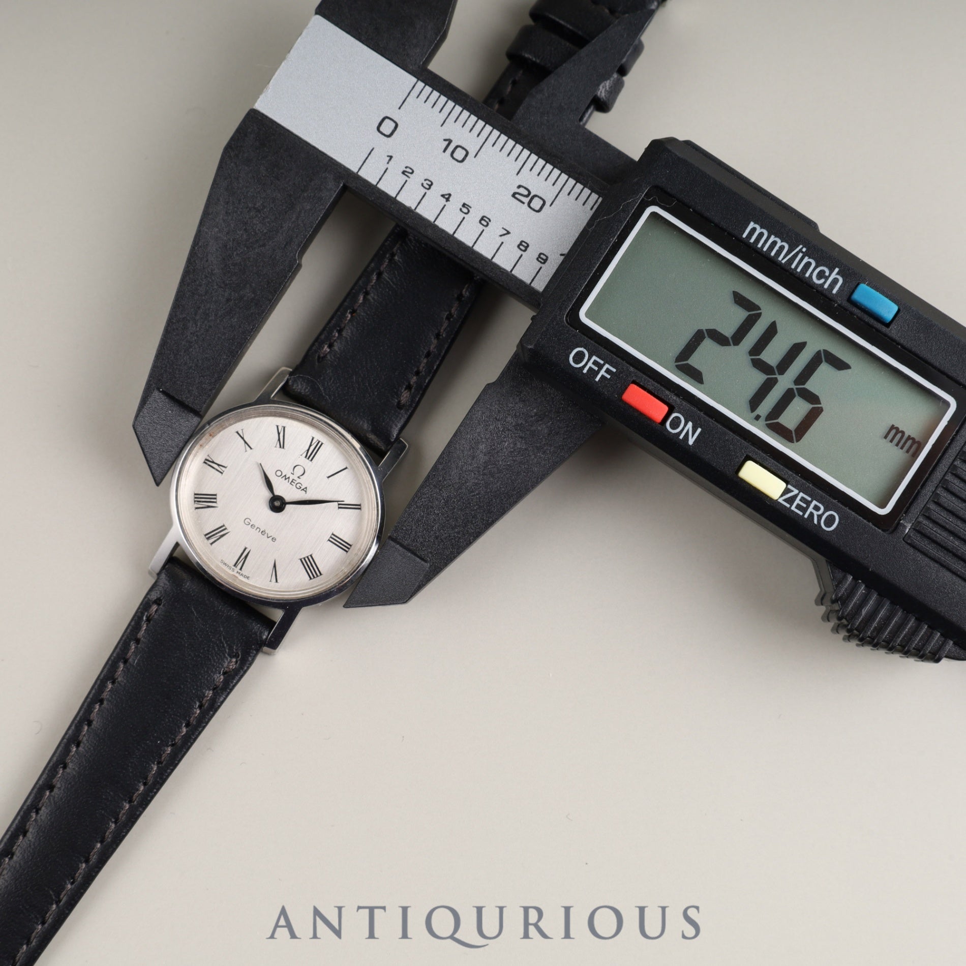 オメガ ジュネーブ 手巻き Cal.625 SS 革 純正尾錠(SS)シルバーローマン文字盤 純正替えベルト オーバーホール済み