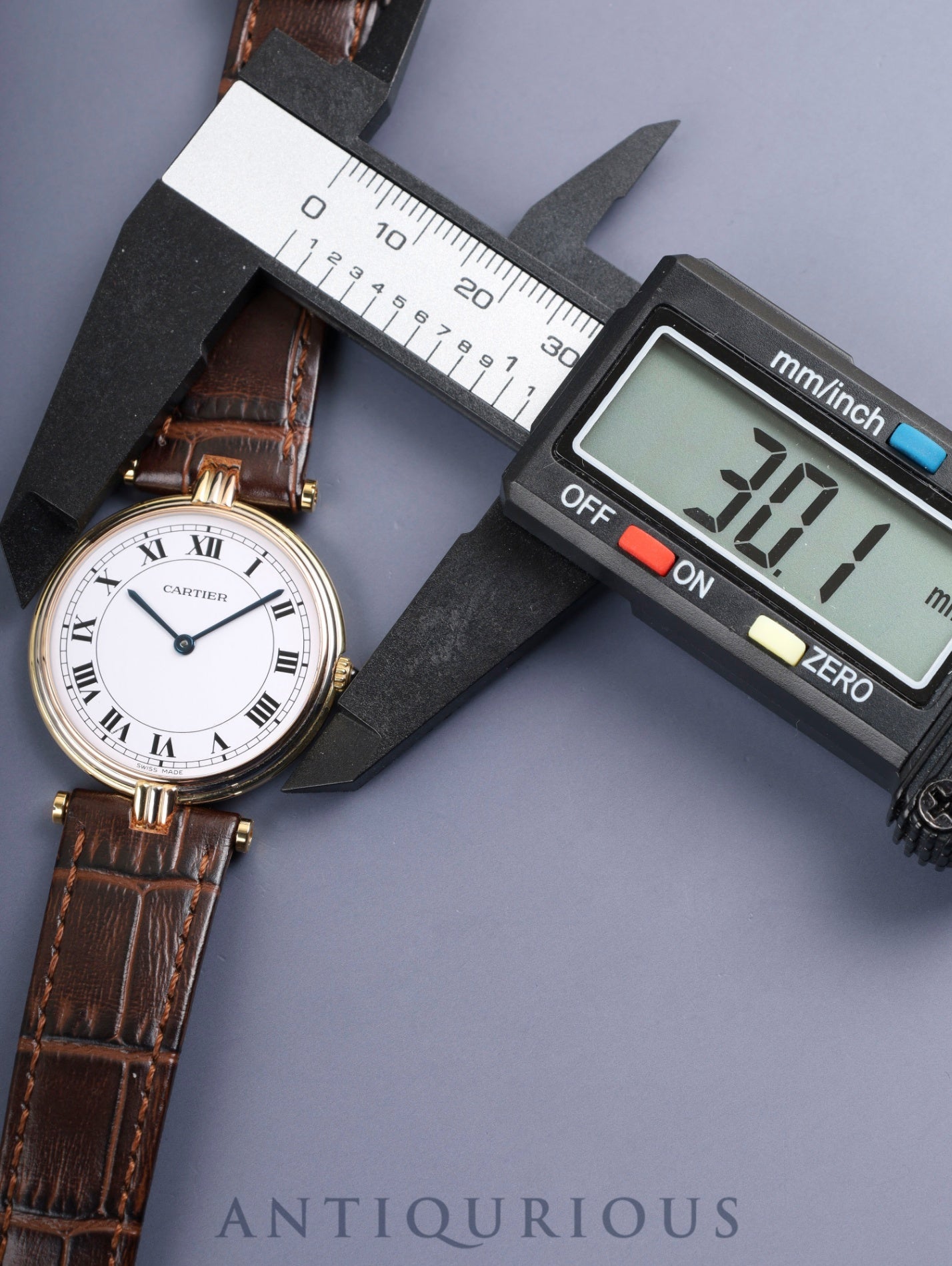 カルティエ ヴァンドーム トリニティ VLC LM 85533553/81003 クォーツ Cal.690 750YG 革 純正ピンバックル(GP) ホワイトローマン文字盤(SWISS MADE表記) オーバーホール済み