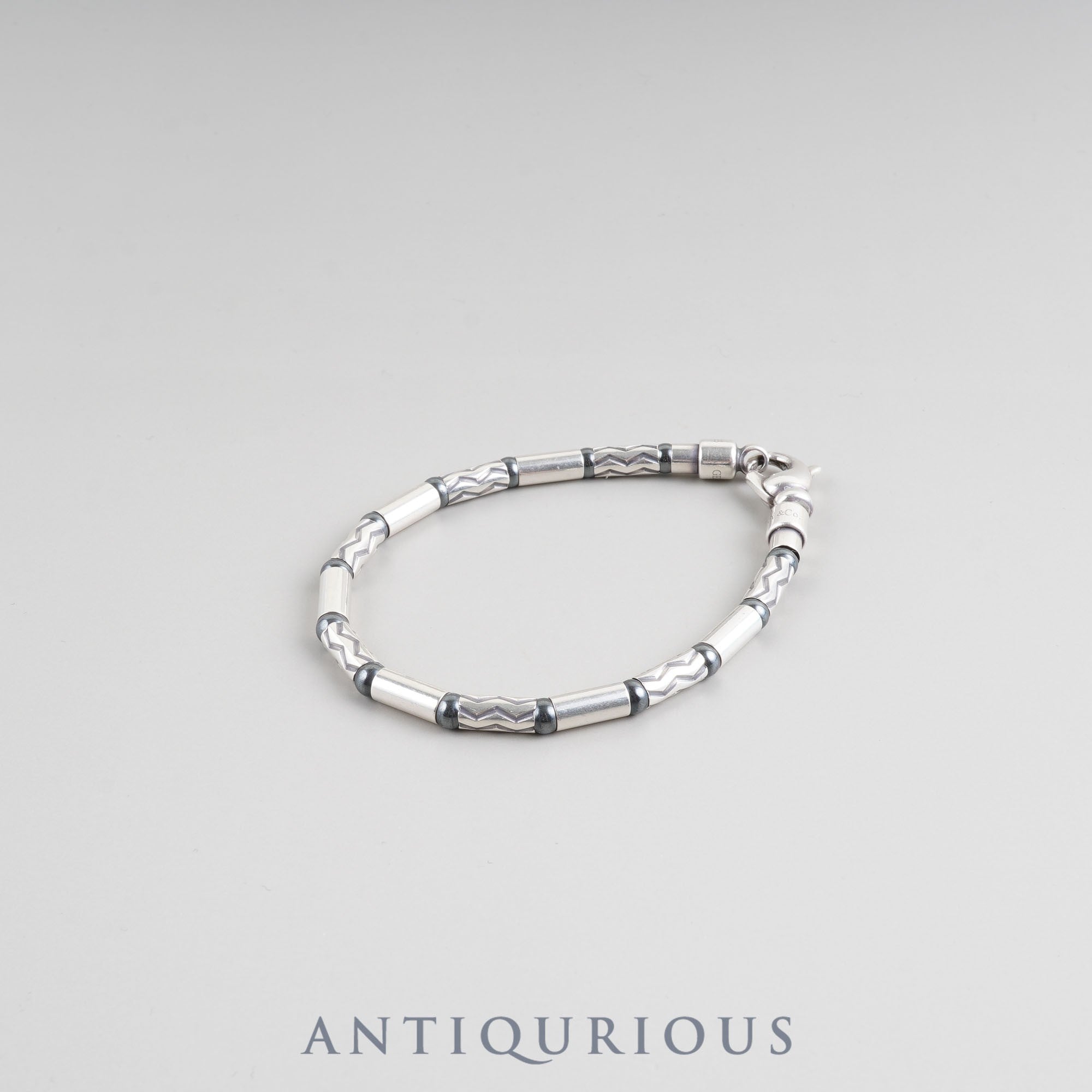 ティファニー ブレスレット アズテック ジグザグ スターリングシルバー ヘマタイト 箱 保存袋 カード(2002年)