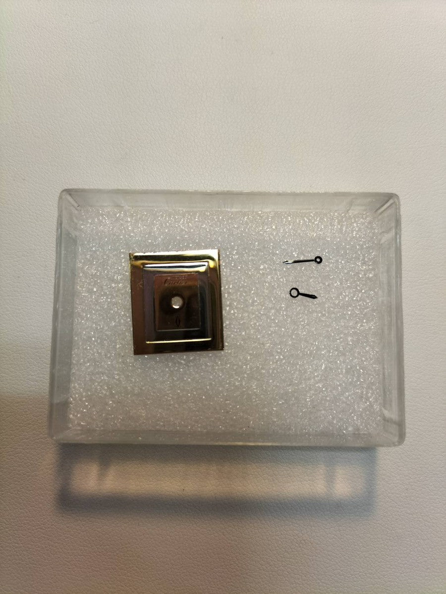 カルティエ マストタンク SM 手巻き Cal.78-1 革 純正尾錠(GP) スクエアトリニティ文字盤(SWISS表記)オーバーホール済み