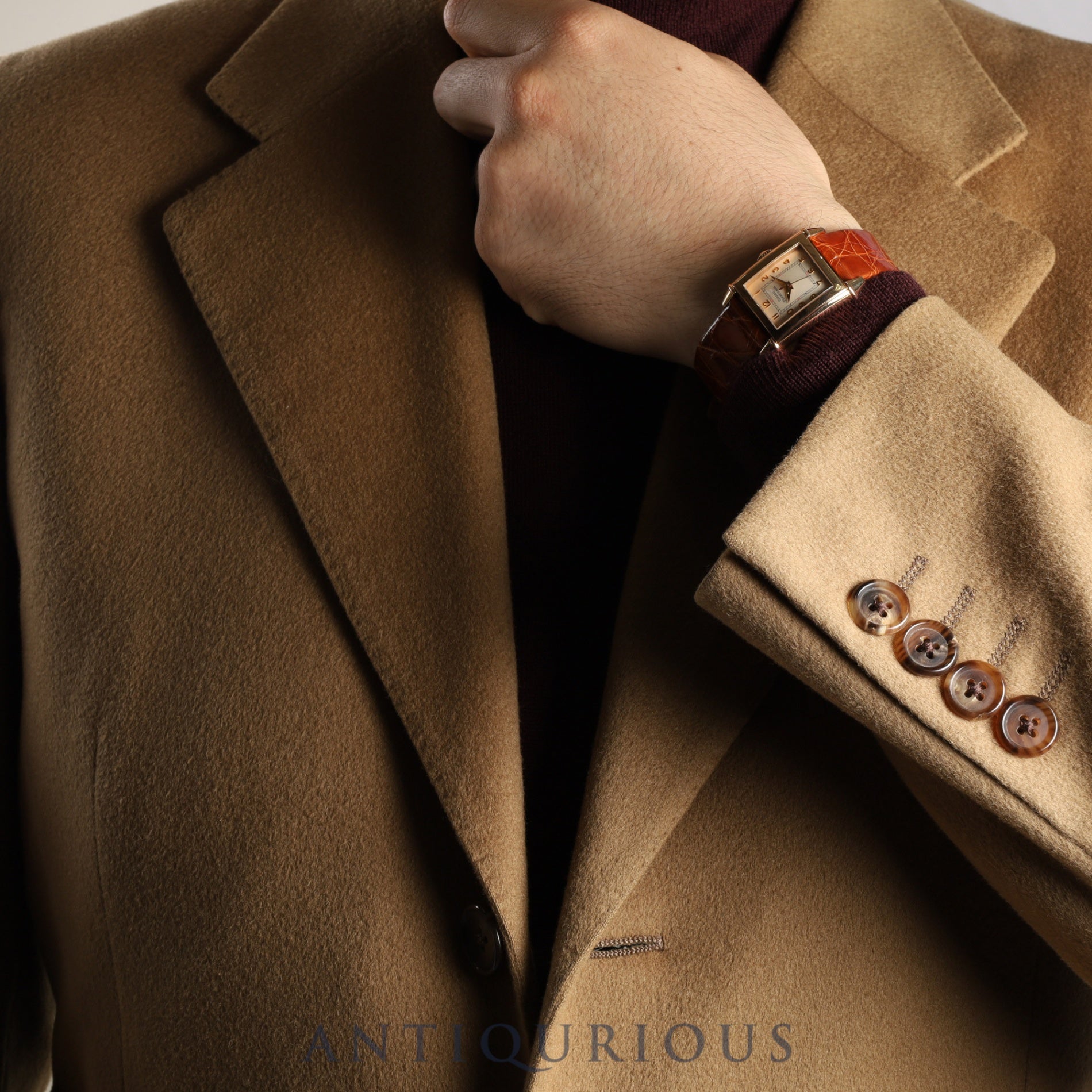 Girard-Perregaux Vintage 1945 2590 Manual winding Cal.2409 YG Leather Genuine buckle (750) Champagne Arabic dial Overhauled