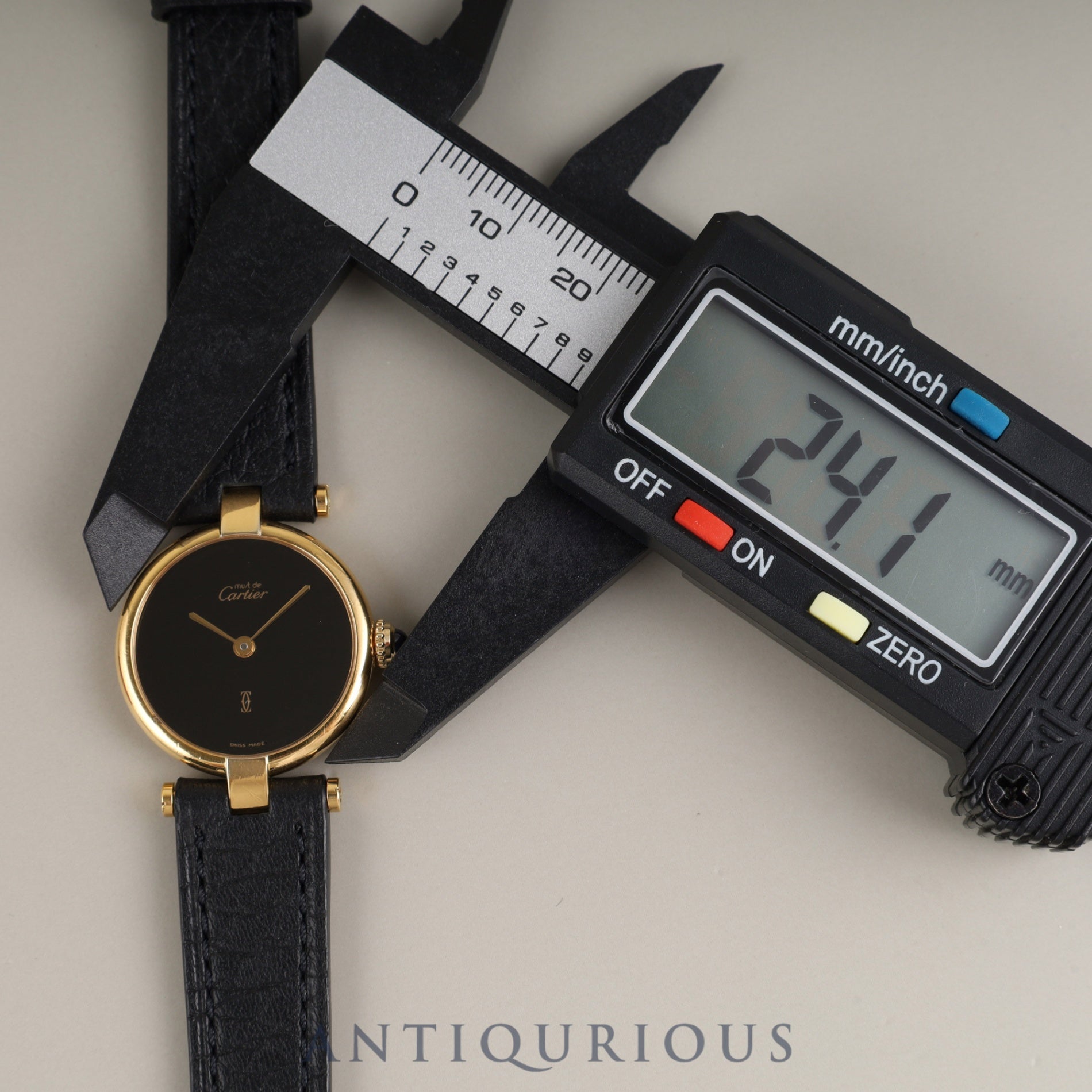 Cartier Must Vendôme VLC SM Quartz SV925 Leather Genuine Buckle (GP) Onyx Dial Box Booklet Tag Warranty (1985) Completely serviced at a Cartier boutique