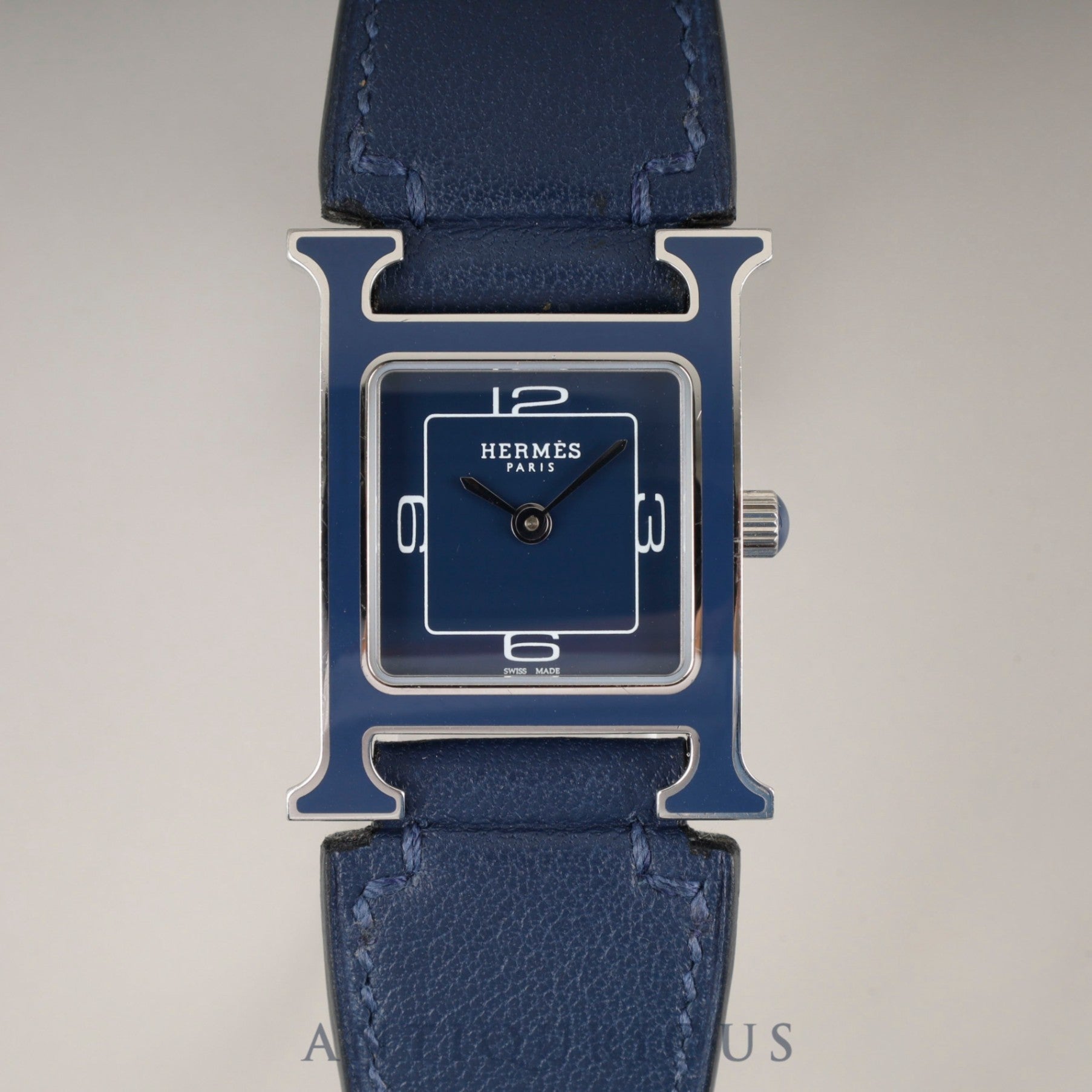 Hermès H Watch HH1.222 Quartz Caliber 901.001 Stainless Steel with Genuine Leather Strap (C Stamp: 2018) and Genuine Buckle (SS). Blue Dial. Overhauled.