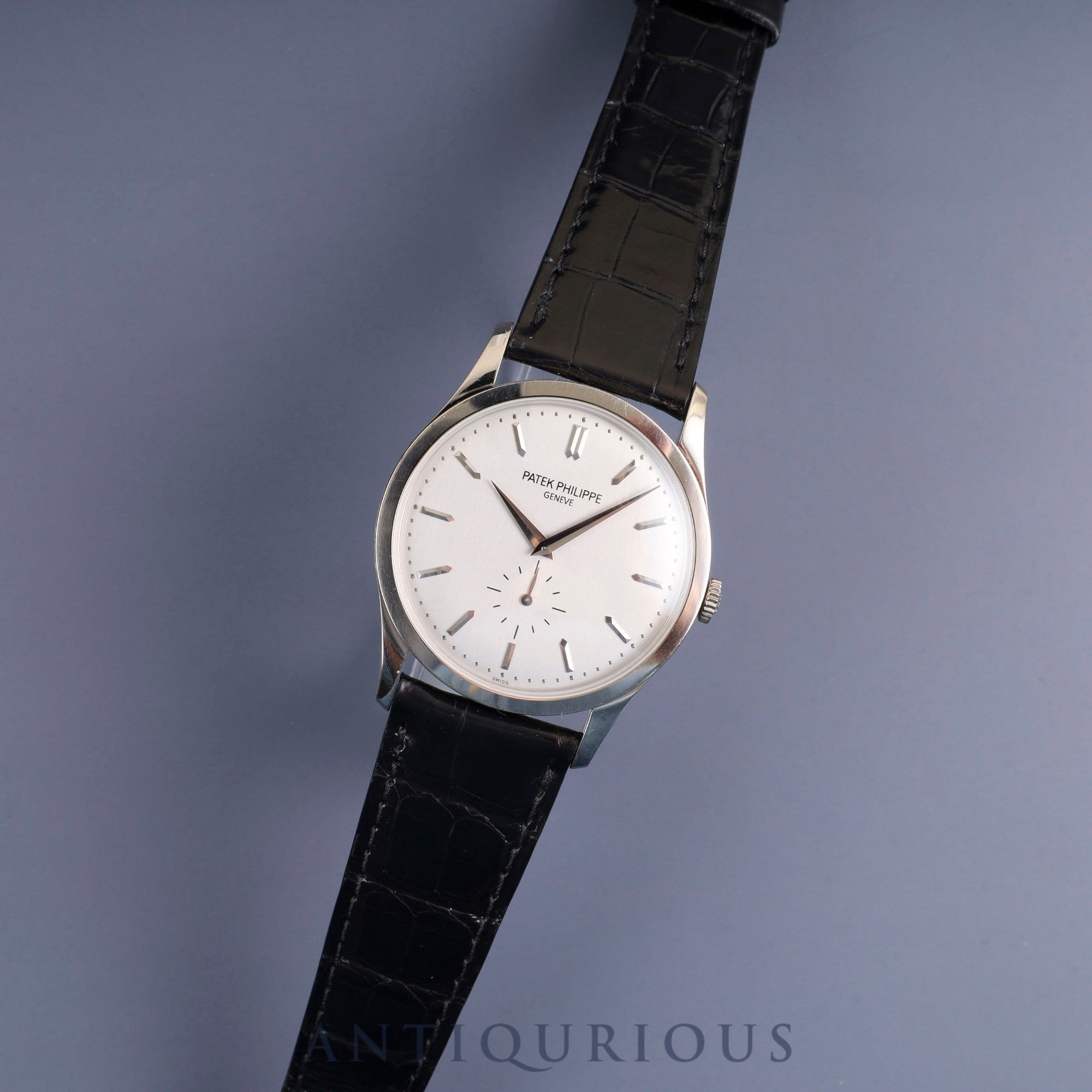 Patek Philippe Calatrava 5196G-001 Manual Winding Caliber 215PS 750 Genuine Leather Strap Genuine Buckle (750) Silver Dial Case Booklet Warranty (2015) Overhauled