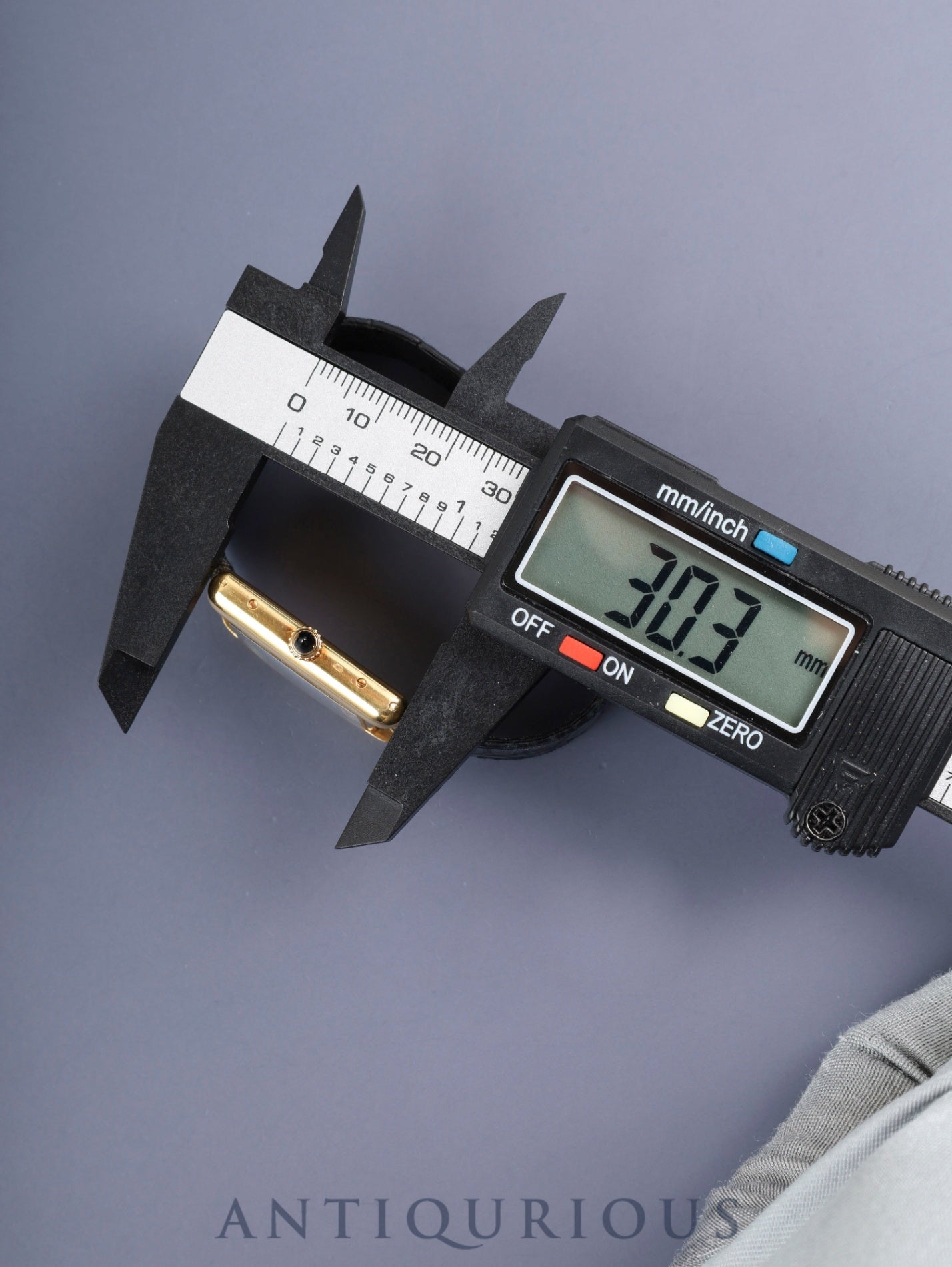 カルティエ タンクルイカルティエ LM 78086 手巻き Cal.2512-1 750YG 純正革ベルト 純正Dバックル(18K) ホワイトローマン文字盤(PARIS表記) オーバーホール済み