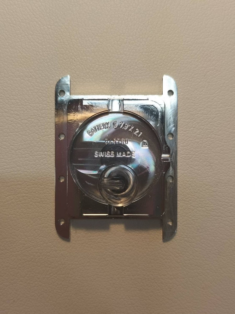 カルティエ マストタンク GM(XL)2414 クォーツ Cal.697 SV925 革 純正Dバックル(SS) ホワイト飛びローマン文字盤(SWISS MADE表記 )オーバーホール済み