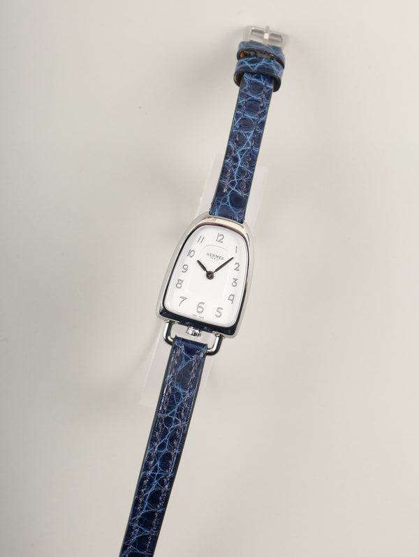 エルメス ギャロップ W053757WW00 / GA1.110 クォーツ SS 純正ベルト 純正尾錠(SS)シルバー文字盤 箱(剥がれあり) 保証書(2021年)冊子 オーバーホール済み