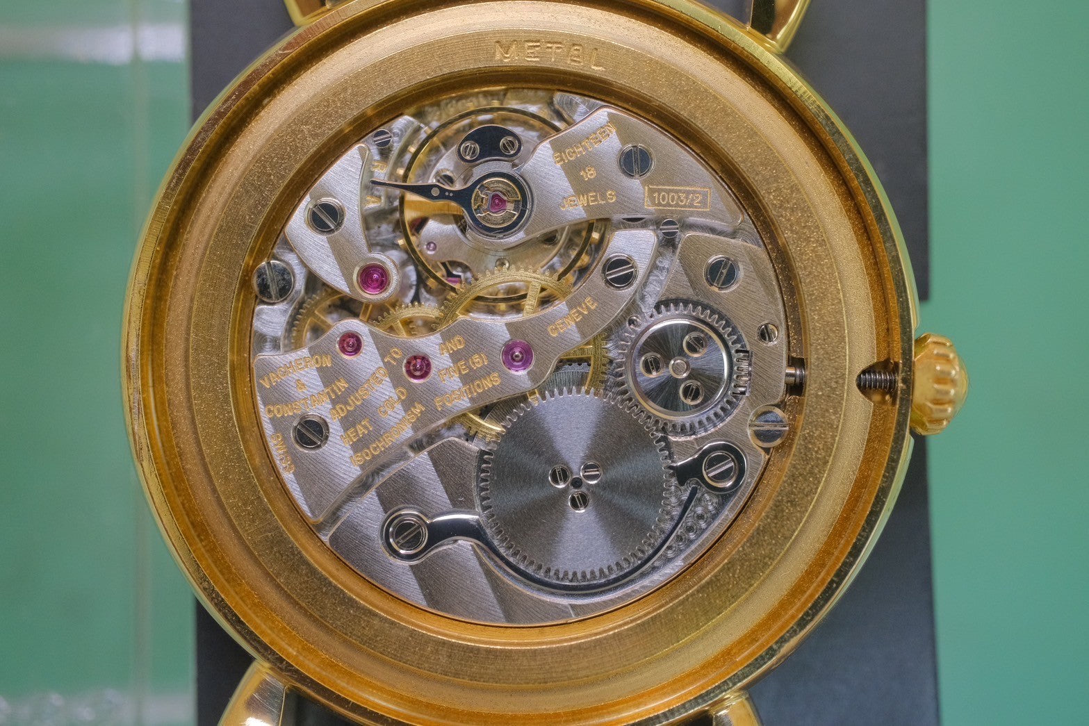 ヴァシュロン・コンスタンタン ヒストリカル 33084/000J-2 手巻き Cal.1003/2 YG 革 純正尾錠(YG)ゴールド文字盤 箱 ケース 保証書(年代未記載)オーバーホール済み