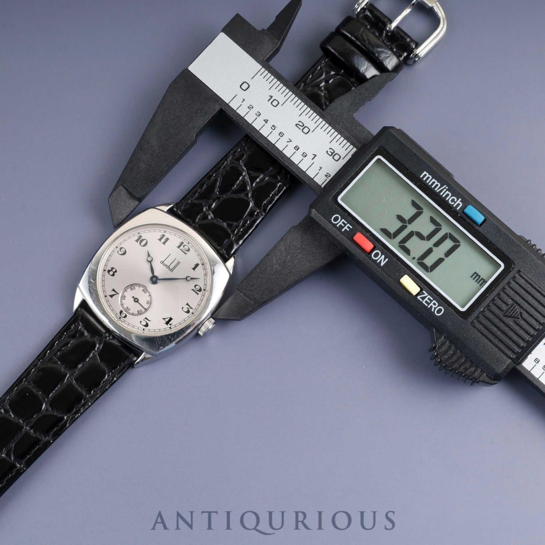 ダンヒル センテナリー クッションケース 115 手巻き Cal.7001 革 純正尾錠(SS)シルバーアラビア文字盤 箱 保証書(1996年)オーバーホール済み