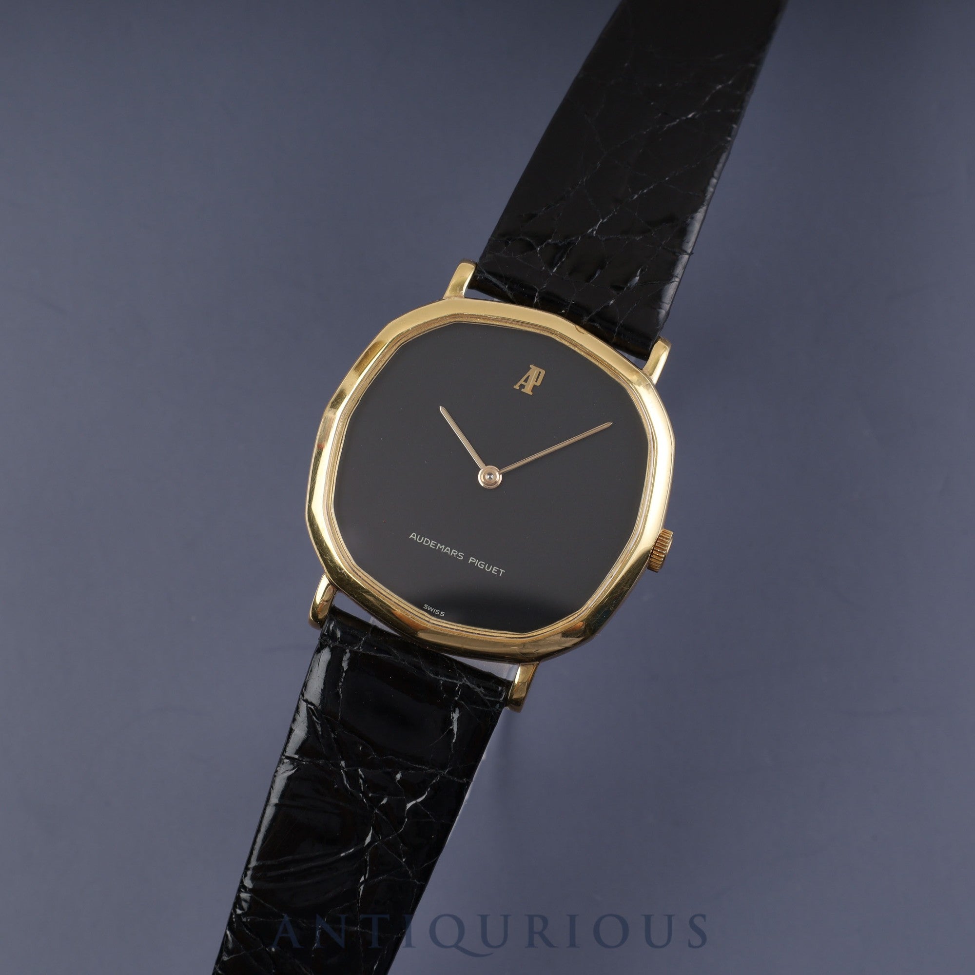 オーデマ・ピゲ オクタゴンケース 手巻き Cal.K2001/1A YG 革 純正尾錠(750)ブラック文字盤 箱