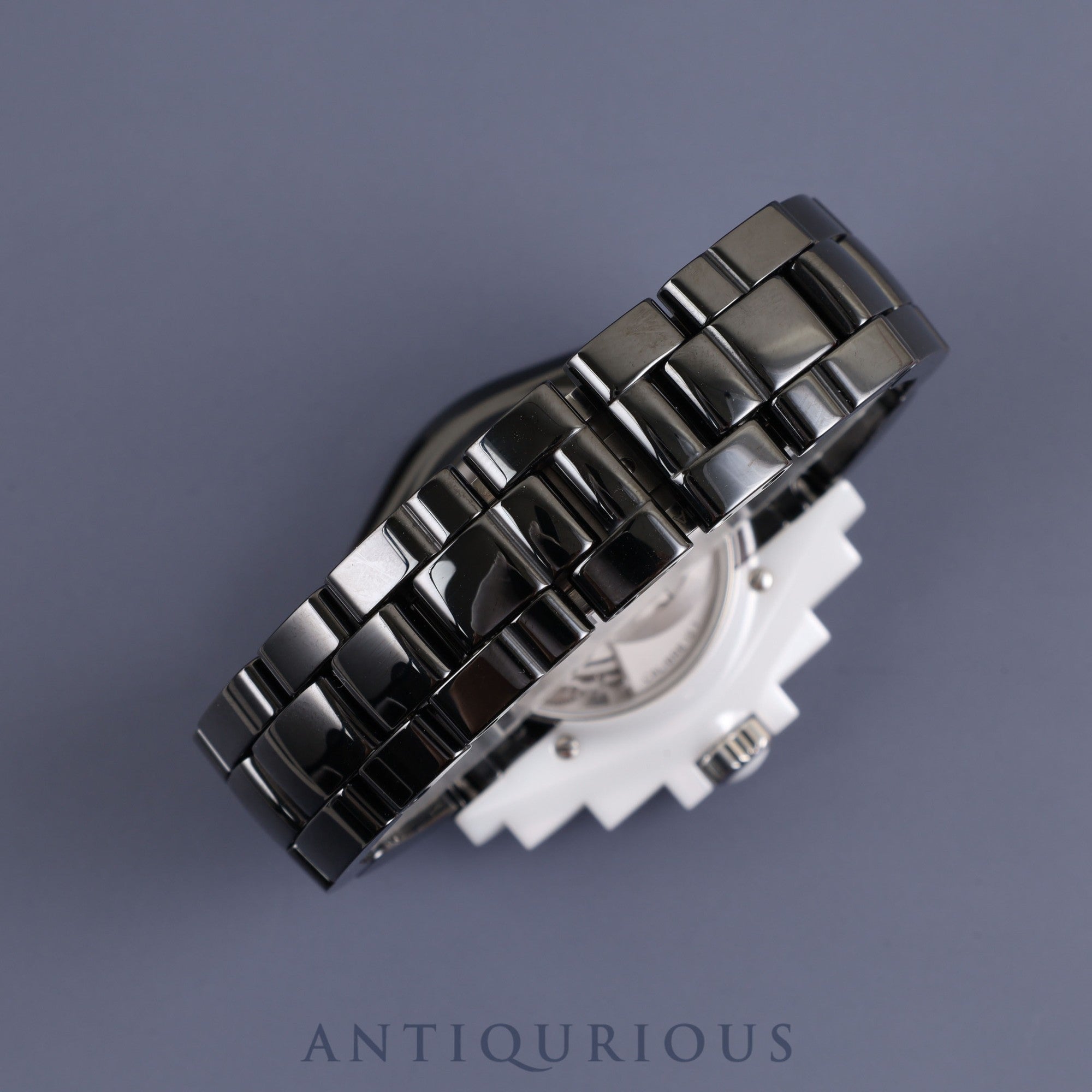 シャネル J12 サイバネティック H7988 自動巻き Cal12.1 CE SS ブラック×ホワイト文字盤 箱 保証書(2023年)※未使用品