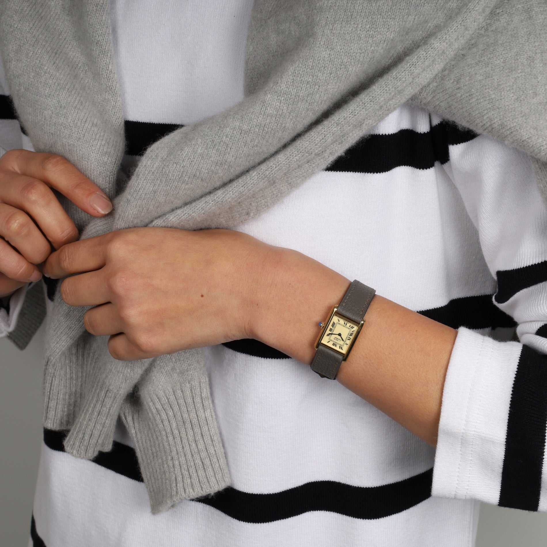 カルティエ マストタンク SM QZ アイボリーローマン文字盤 5057001 コンプリートサービス 新品仕上げ済み