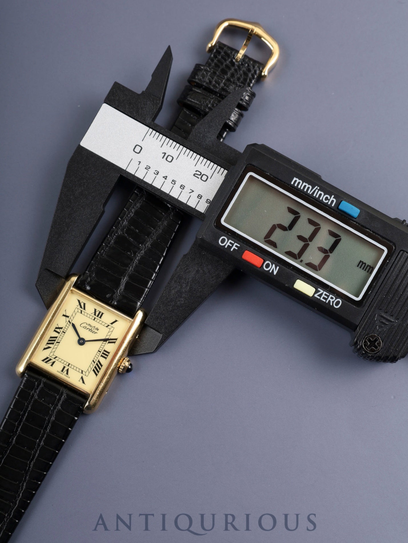 カルティエ マストタンク LM 590005 クォーツ Cal.- SV925 革 純正尾錠(GP) アイボリーローマン文字盤(SWISS MADE表記)カルティエブティックにてコンプリートサービス済み