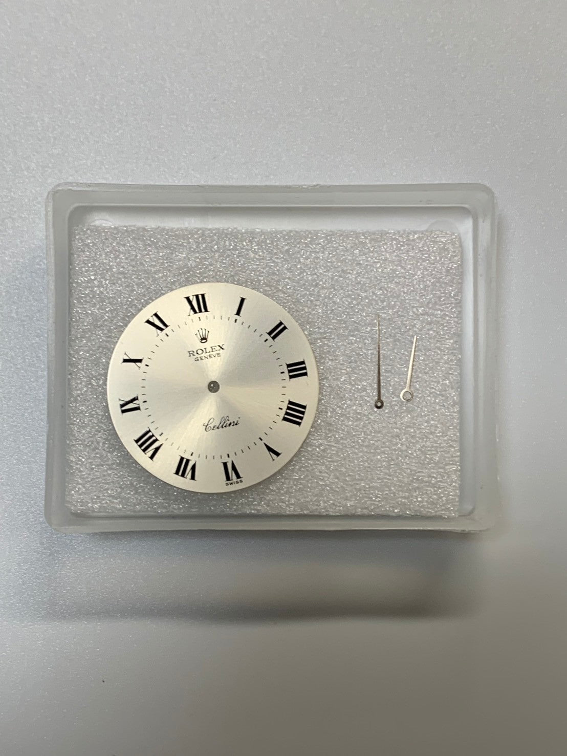 ロレックス チェリーニ 4112-9 手巻き Cal.1601 750WG 革 純正ピンバックル(750WG )シルバーローマン文字盤 32mm 43番台(1975年) 箱 純正レザーベルト付き オーバーホール済み