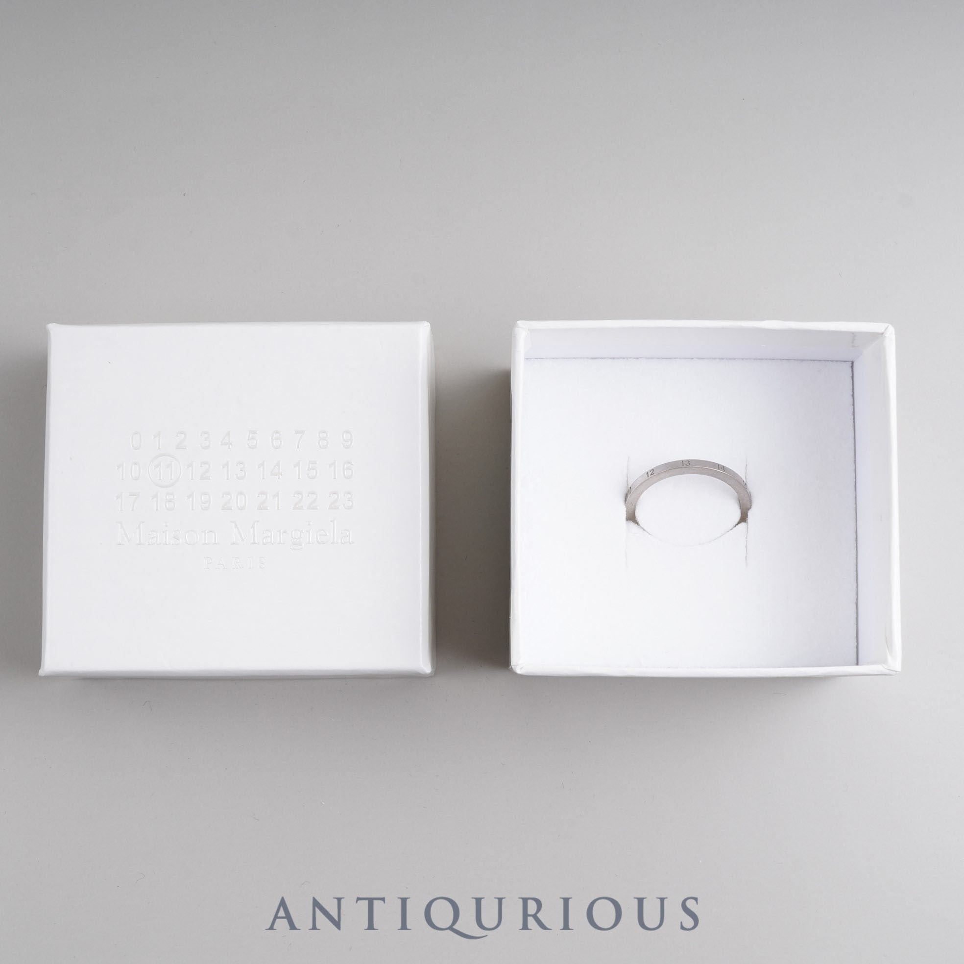 メゾンマルジェラ リング ナンバーロゴ SV925 箱