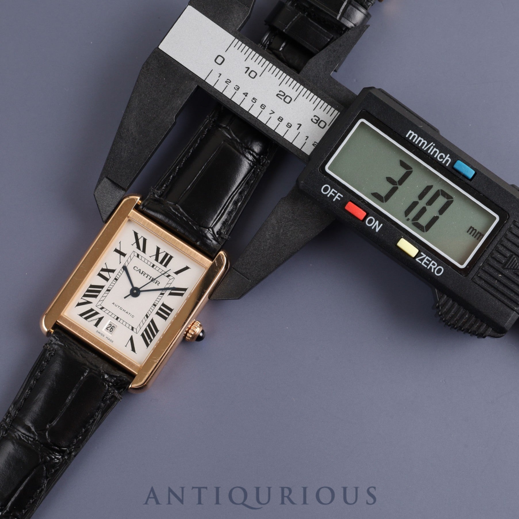 カルティエ タンクソロ XL W5200026 / 3514 自動巻き Cal.049 YG×SS 革 社外尾錠(GP)ホワイトローマン文字盤 箱 保証書(2013年)オーバーホール済み カルティエブティックにてコンプリートサービス済み