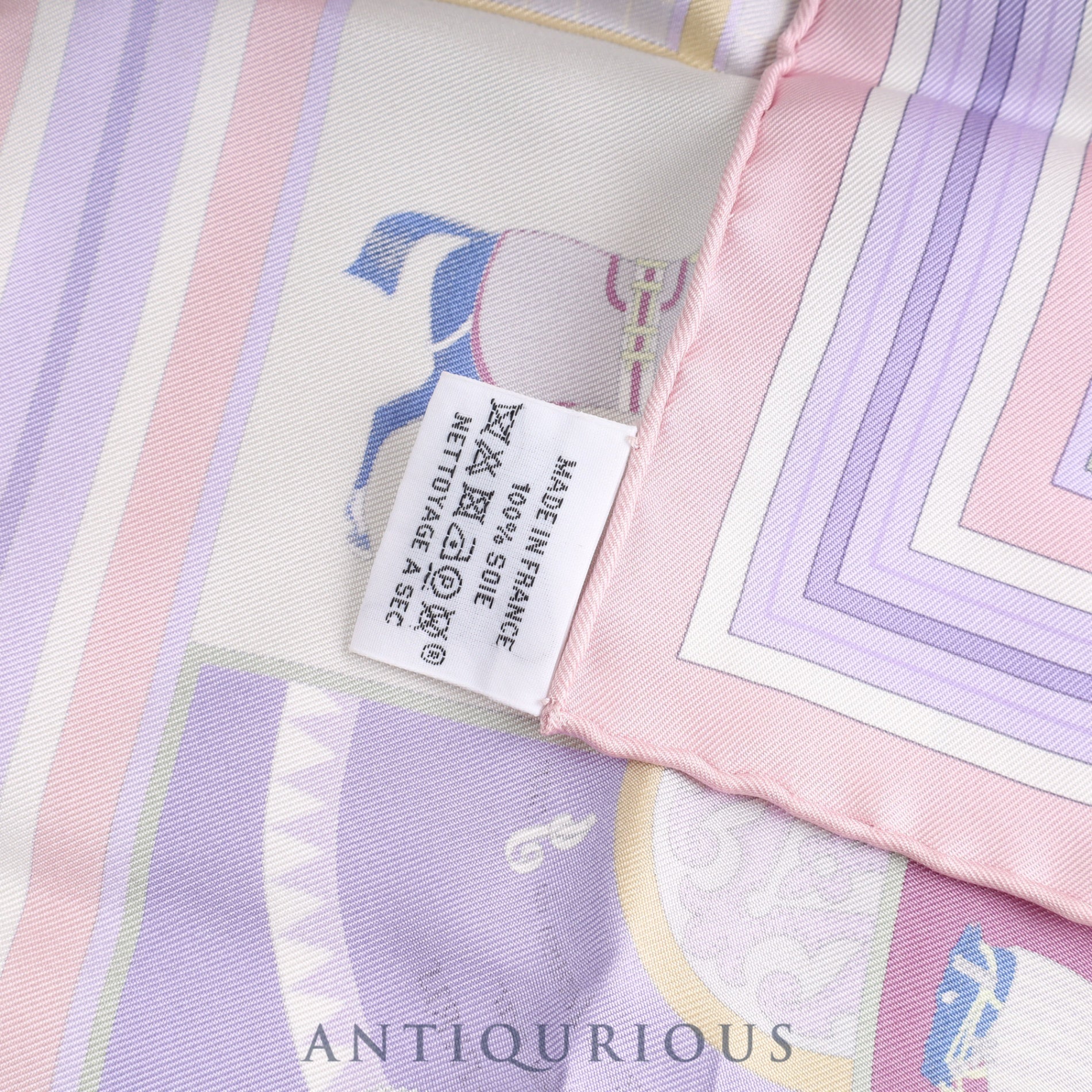 Hermes scarf Carre 45 COUVERTURES NOUVELLES SILK 100% box