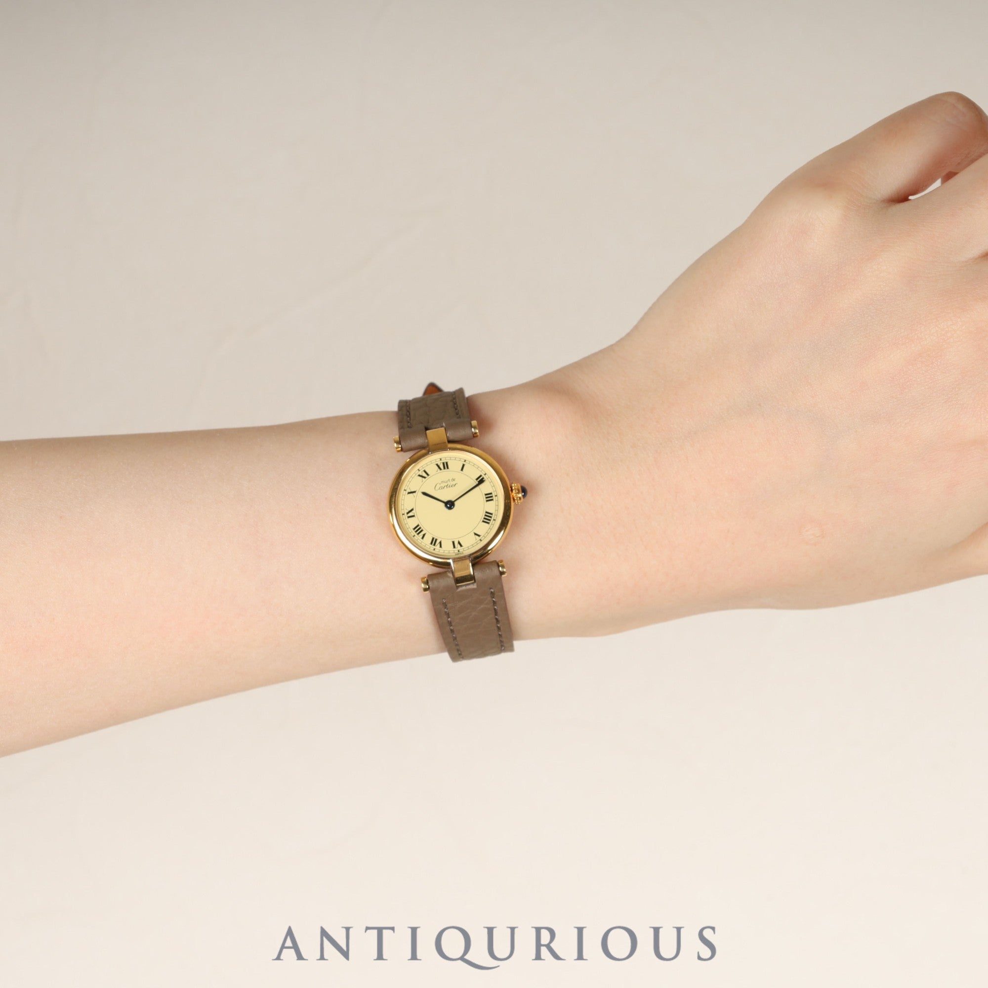 Cartier Must Vendôme VLC SM 590004 Quartz Caliber 90 SV925 Leather Strap with Genuine GP Buckle Ivory Roman Dial Box Booklet Warranty (1990) Overhauled