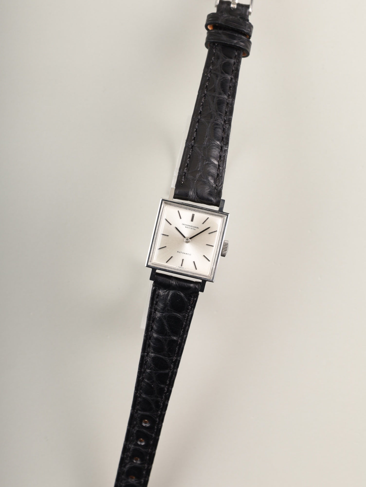 IWC オールドインター スクエア R2305 自動巻き Cal.44 SS 革 純正ピンバックル(SS)シルバー文字盤 オーバーホール済み アイダブリュシー