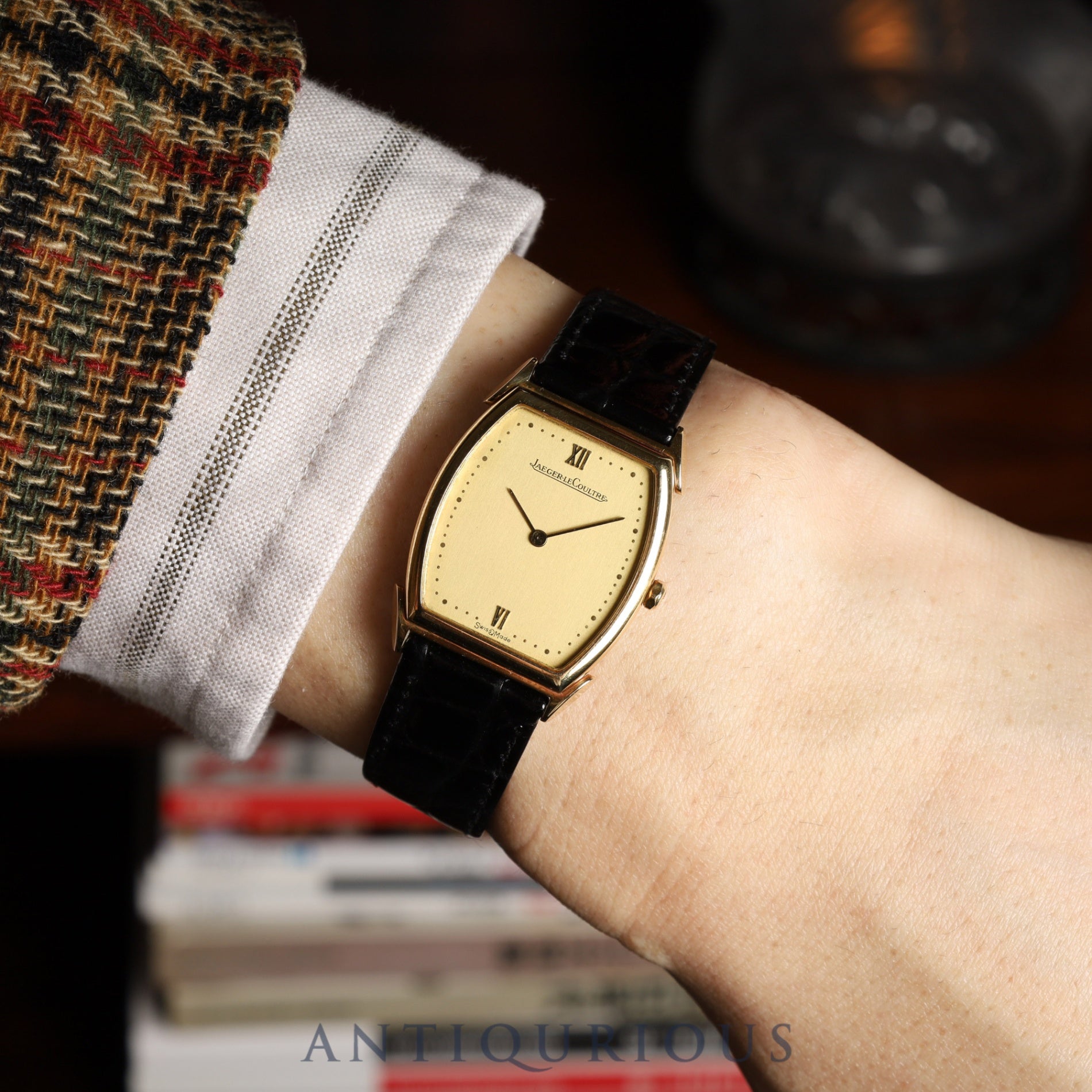 ジャガー・ルクルト ヴィンテージトノー 140.067.1 クォーツ Cal.- 750 革 純正尾錠(GP)ゴールド文字盤 保証書 冊子 オーバーホール済み