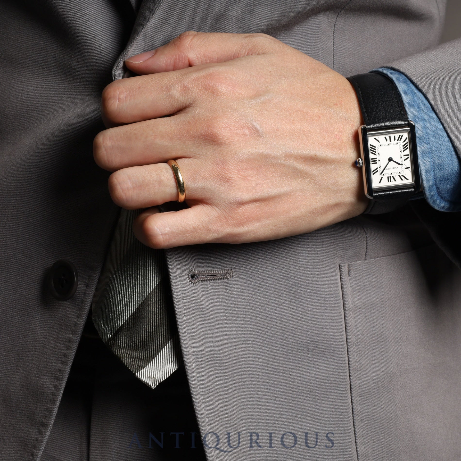 Cartier Tank Solo LM Quartz WSTA0028 / 3169 SS Leather Silver Dial Box Warranty (2019)