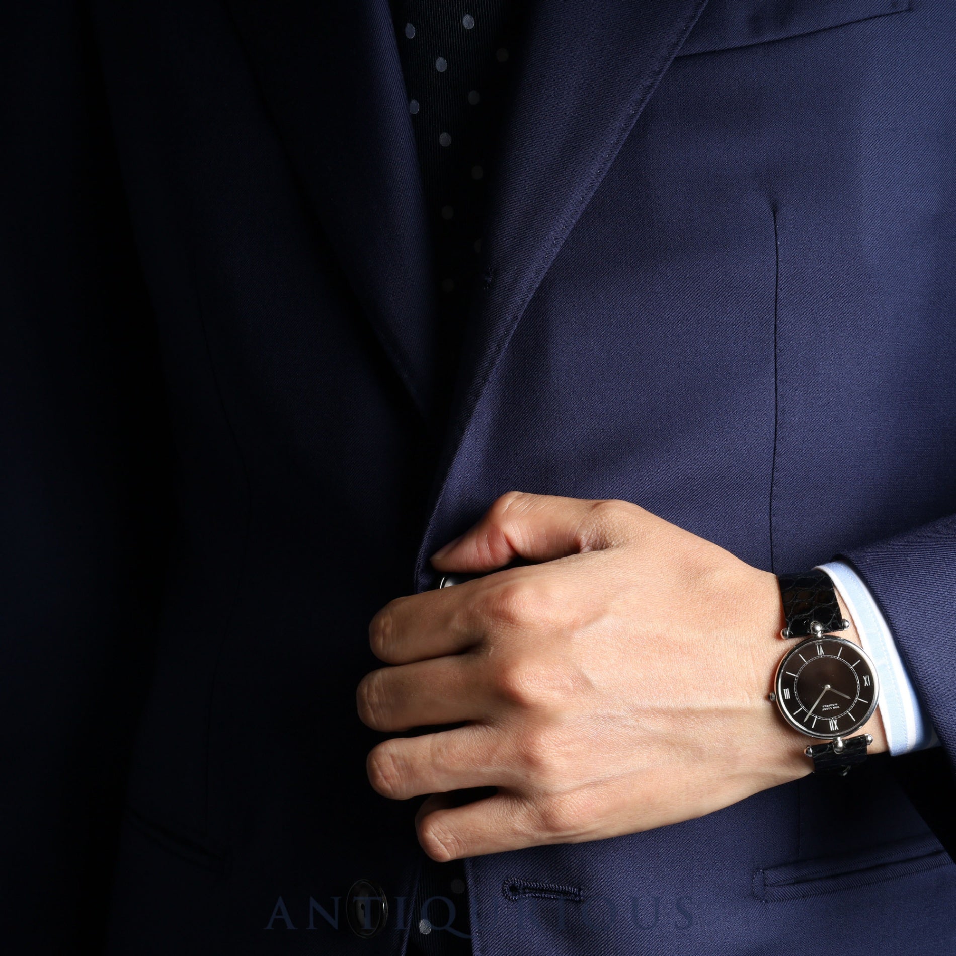 ヴァンクリーフ&アーペル ラ・コレクション 9065 手巻き Cal.PIAGET 9P2 750 革 尾錠(ピアジェ製/750) ブラックローマン文字盤 オーバーホール済み