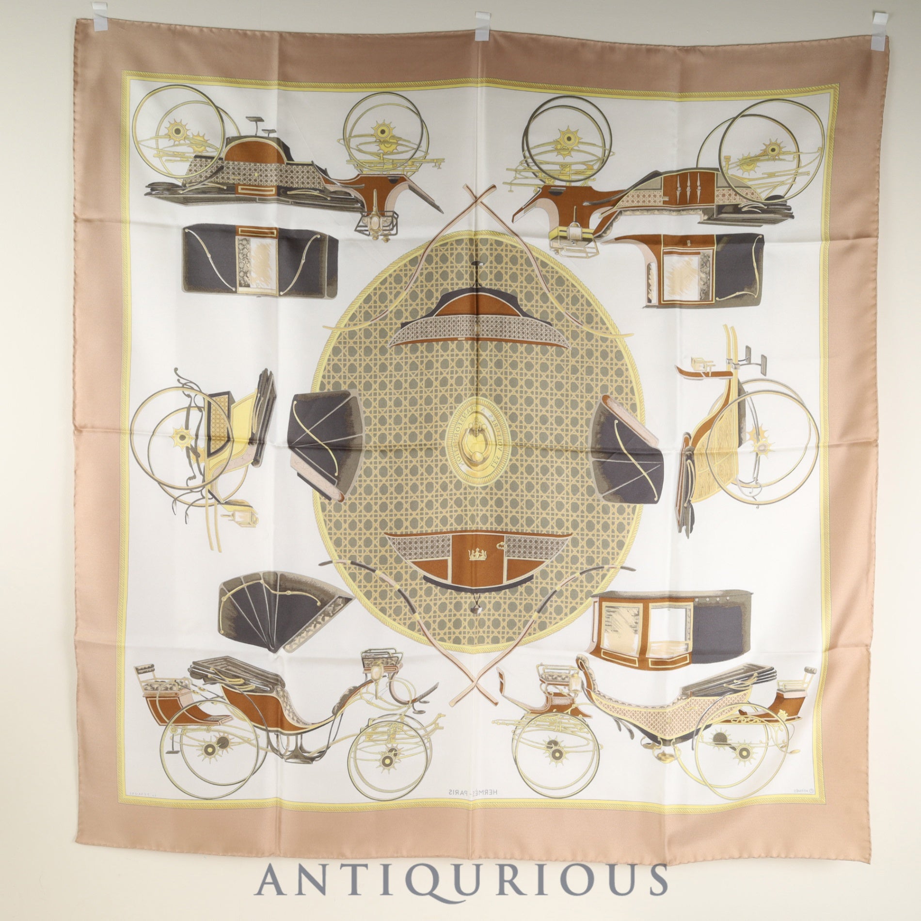 エルメス スカーフ カレ90 LES VOITURES A TRANSFORMATION 折り畳み式幌の馬車 SILK100%