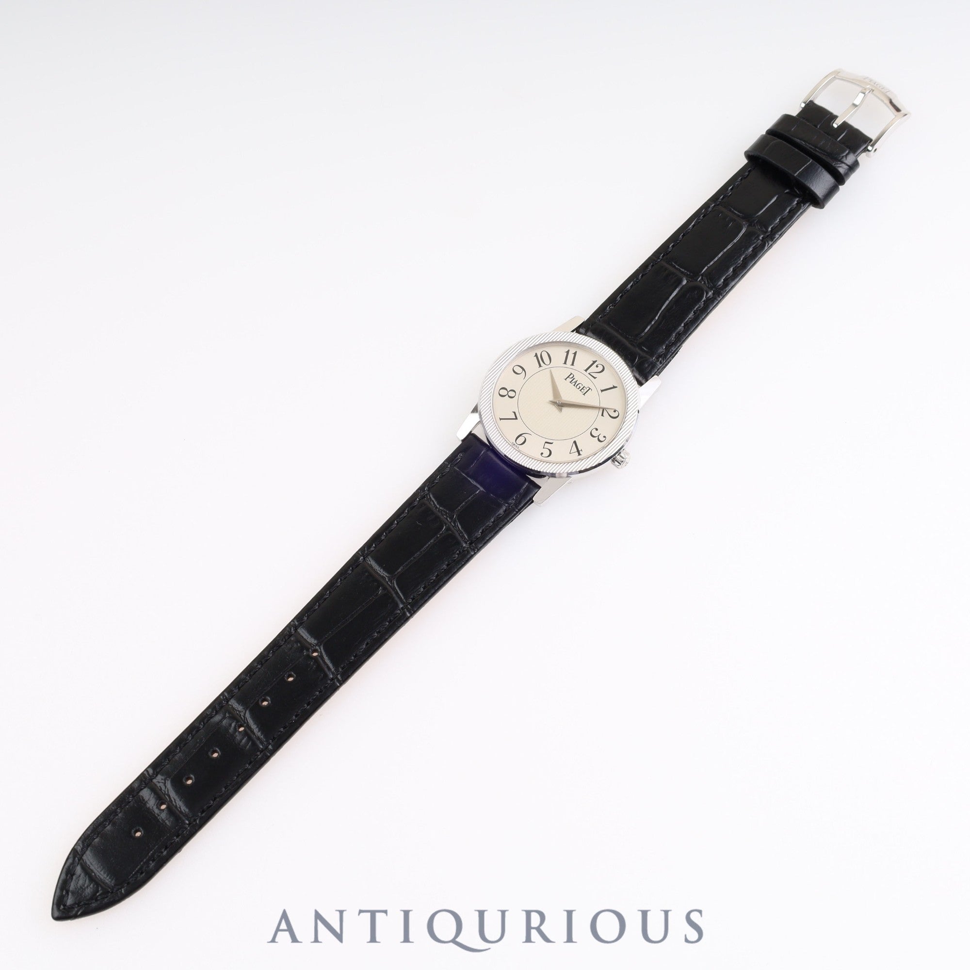 Piaget Round 5894 Quartz 750 Genuine Buckle (750) Silver Dial