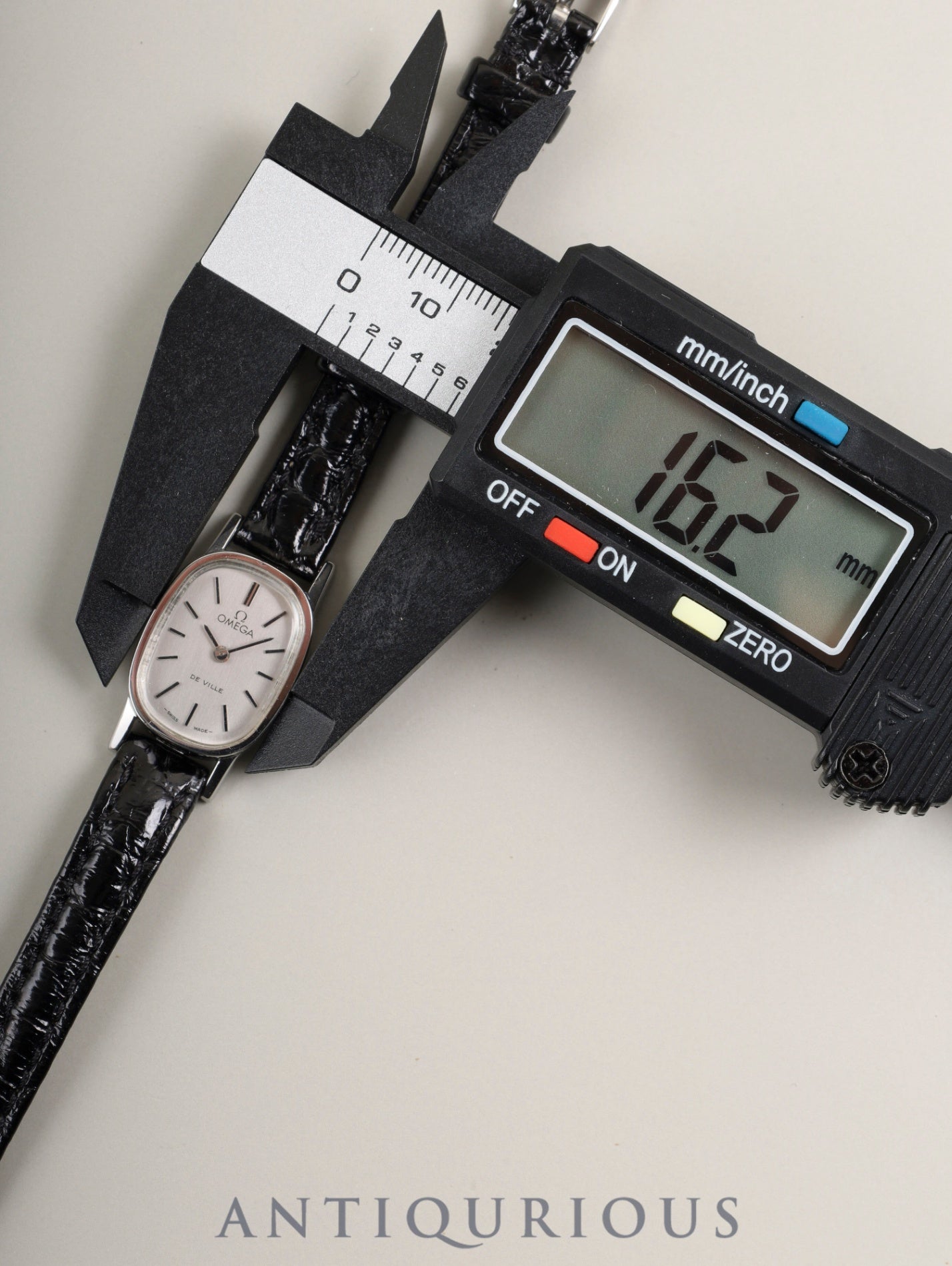 オメガ デ・ヴィル MF511.0454 手巻き Cal.1070 SS 革 純正尾錠(SS) シルバー文字盤 ケース オーバーホール済み