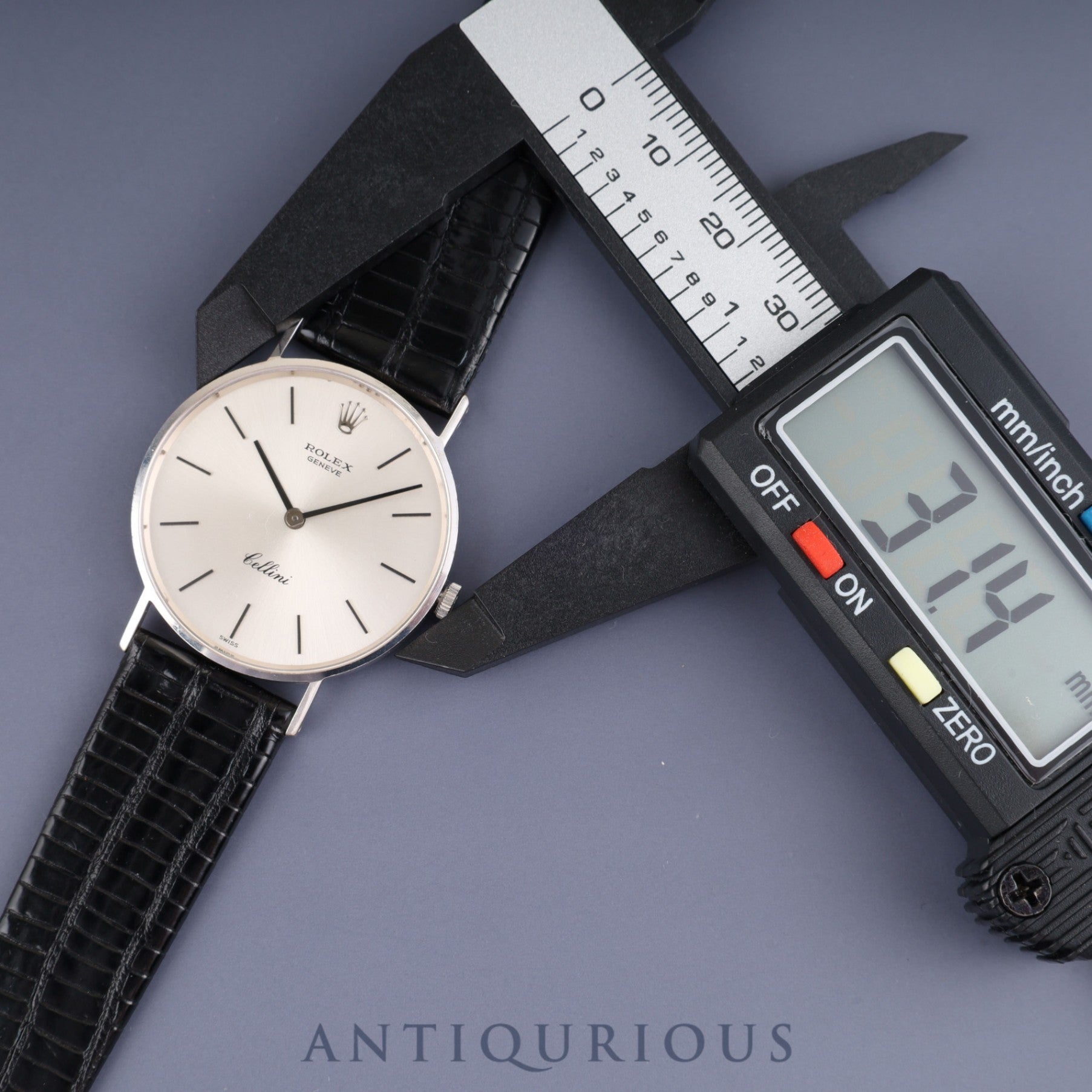 Rolex Cellini 3833, manual winding, Cal. 1600, 750 movement, leather, genuine stainless steel buckle, silver dial, no. 30 (1970), overhauled.