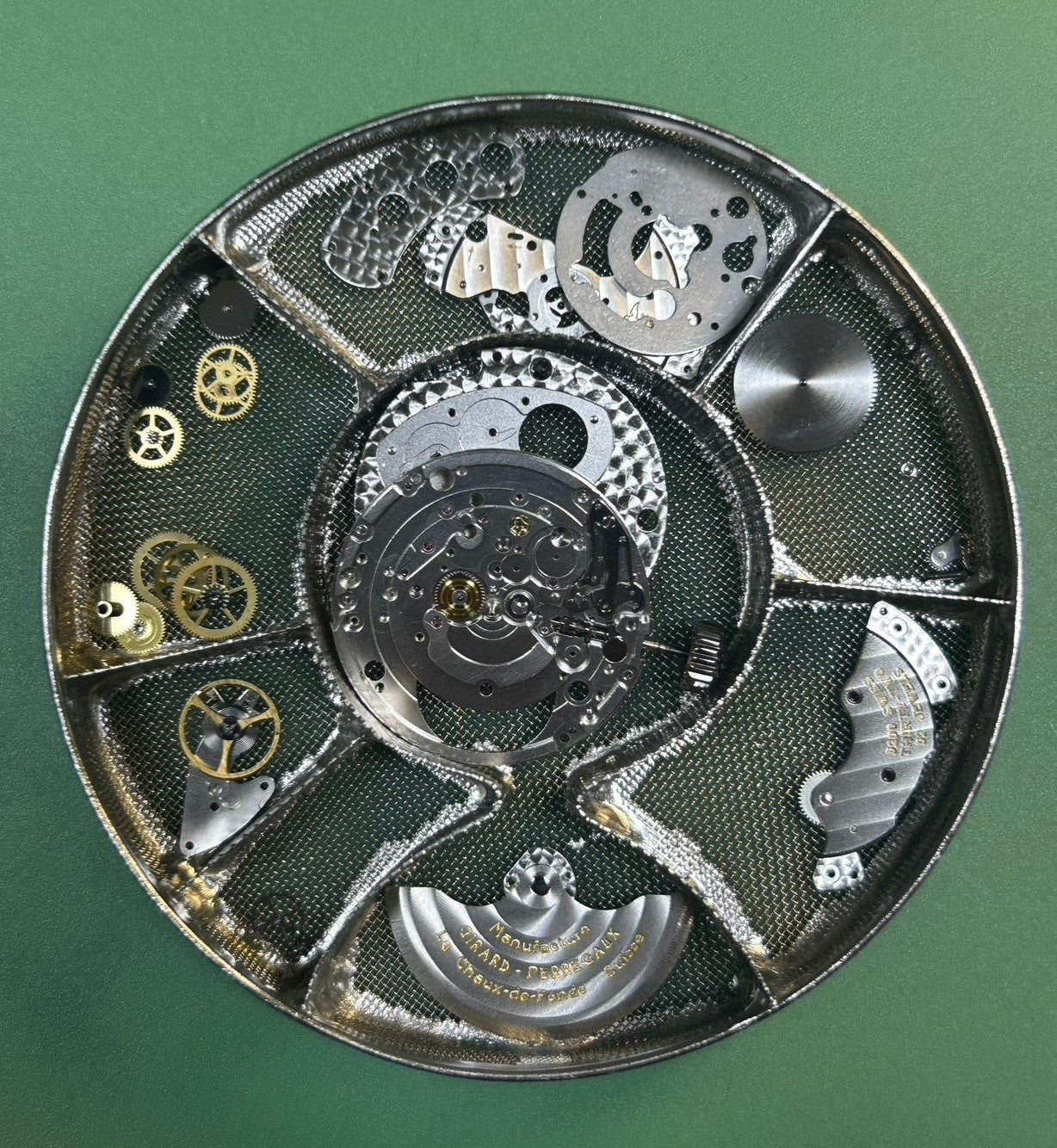 ジラールぺルゴ ヴィンテージ 1945 25930.0.11.316 自動巻き Cal.3200 SS 革 純正尾錠(SS) ブラウン文字盤 保証書(2004年) 冊子 オーバーホール済み