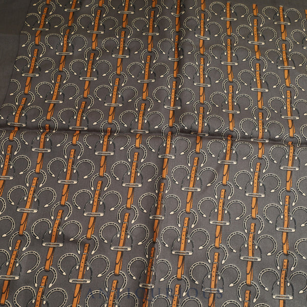 HERMES エルメス スカーフ CARRES45 カレ45 馬蹄柄