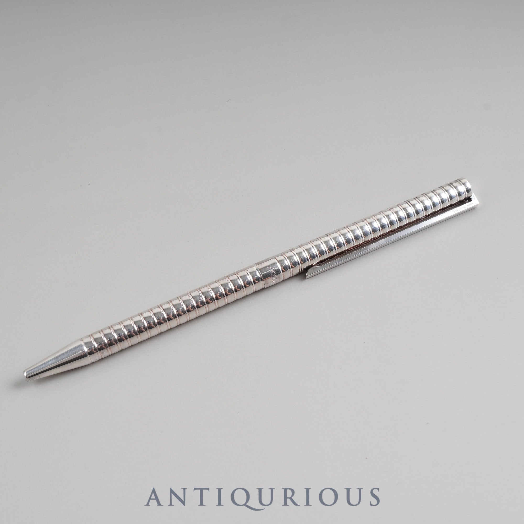 エス・テー・デュポンの万年筆（S.T.DUPONT）| 東京銀座のヴィンテージ
